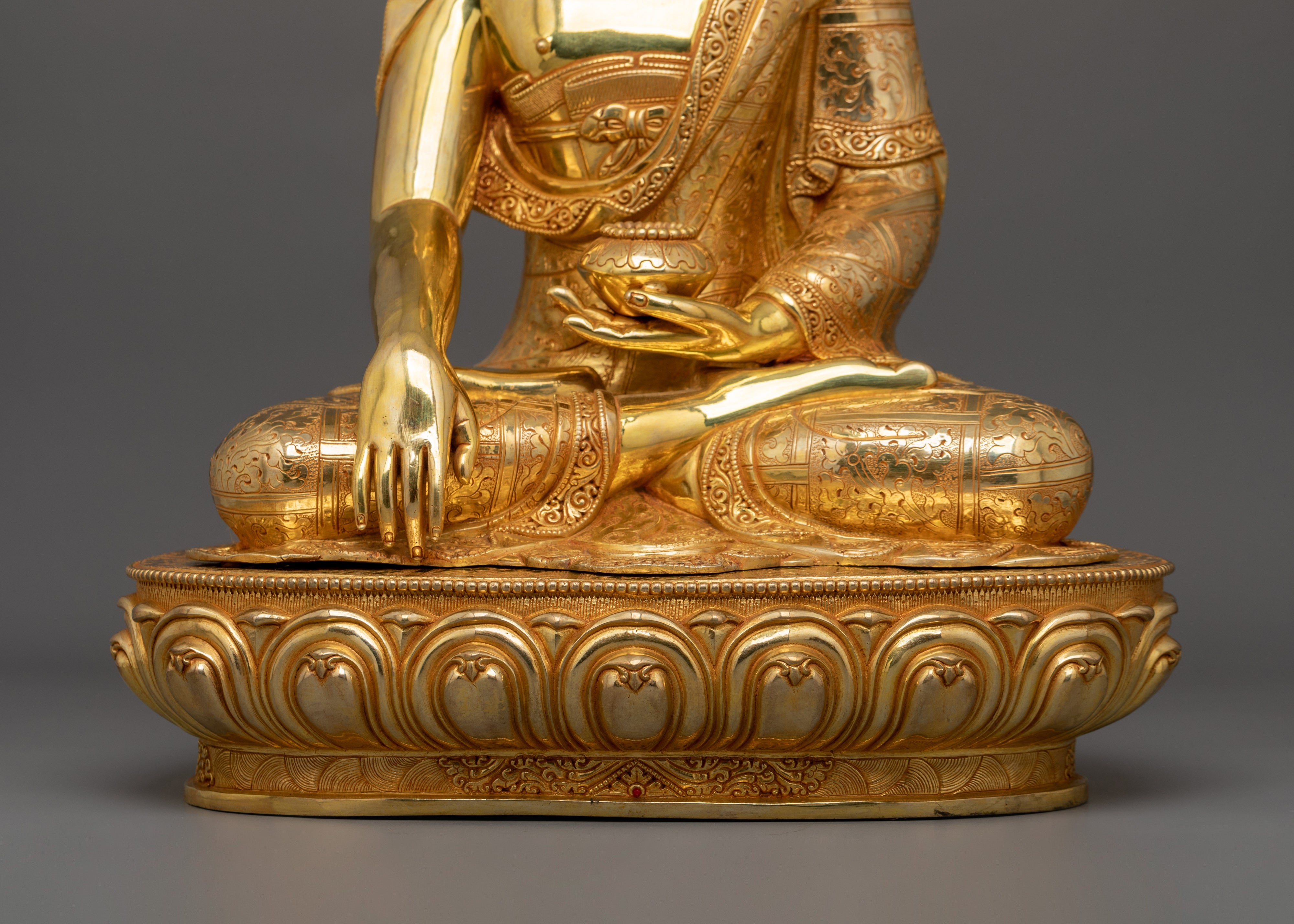 Himalayan Figurine of Shakyamuni Buddha | The Buddha of Compassion and Wisdom