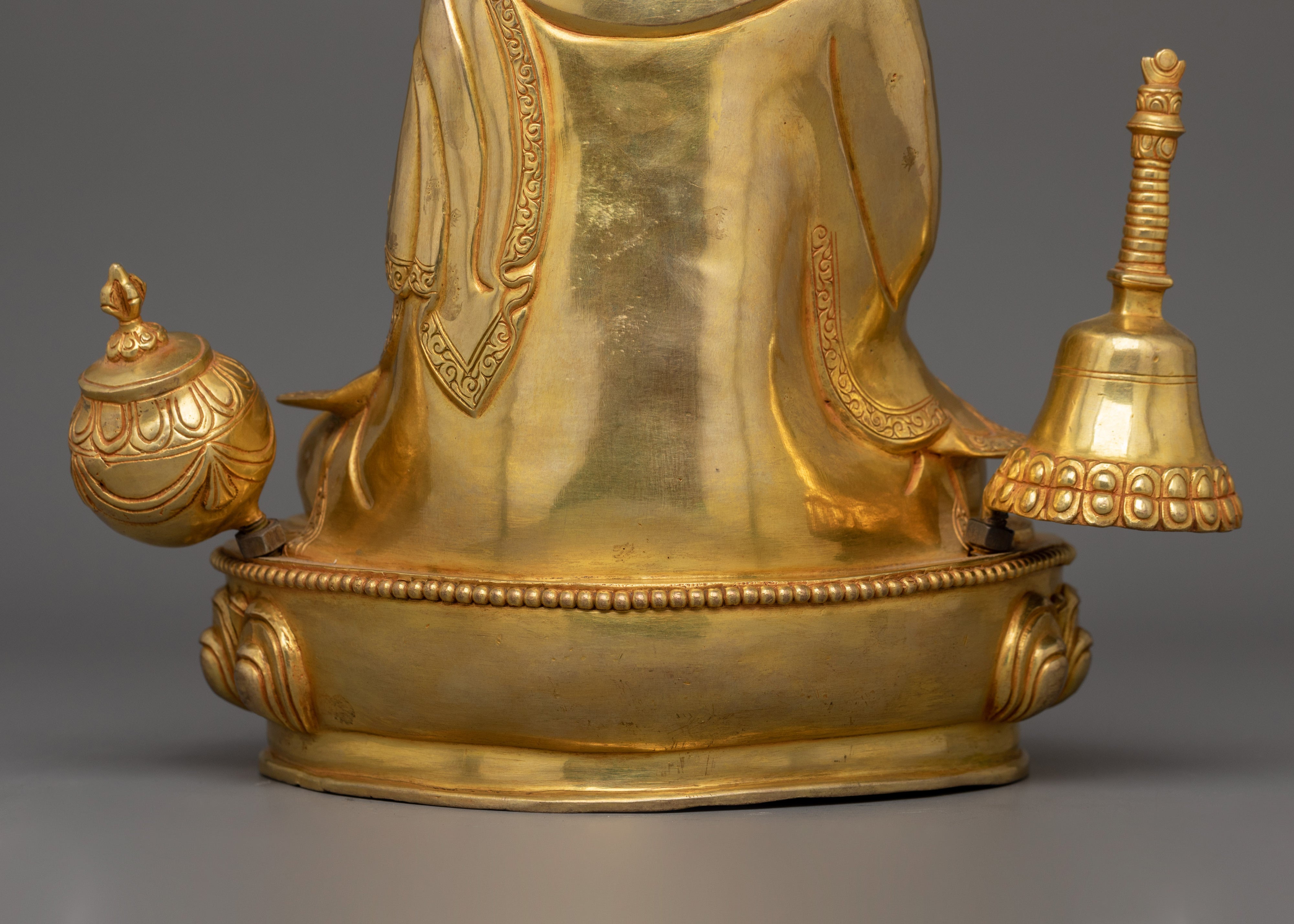 Traditional Statue of Atisa | The Light of the Dharma