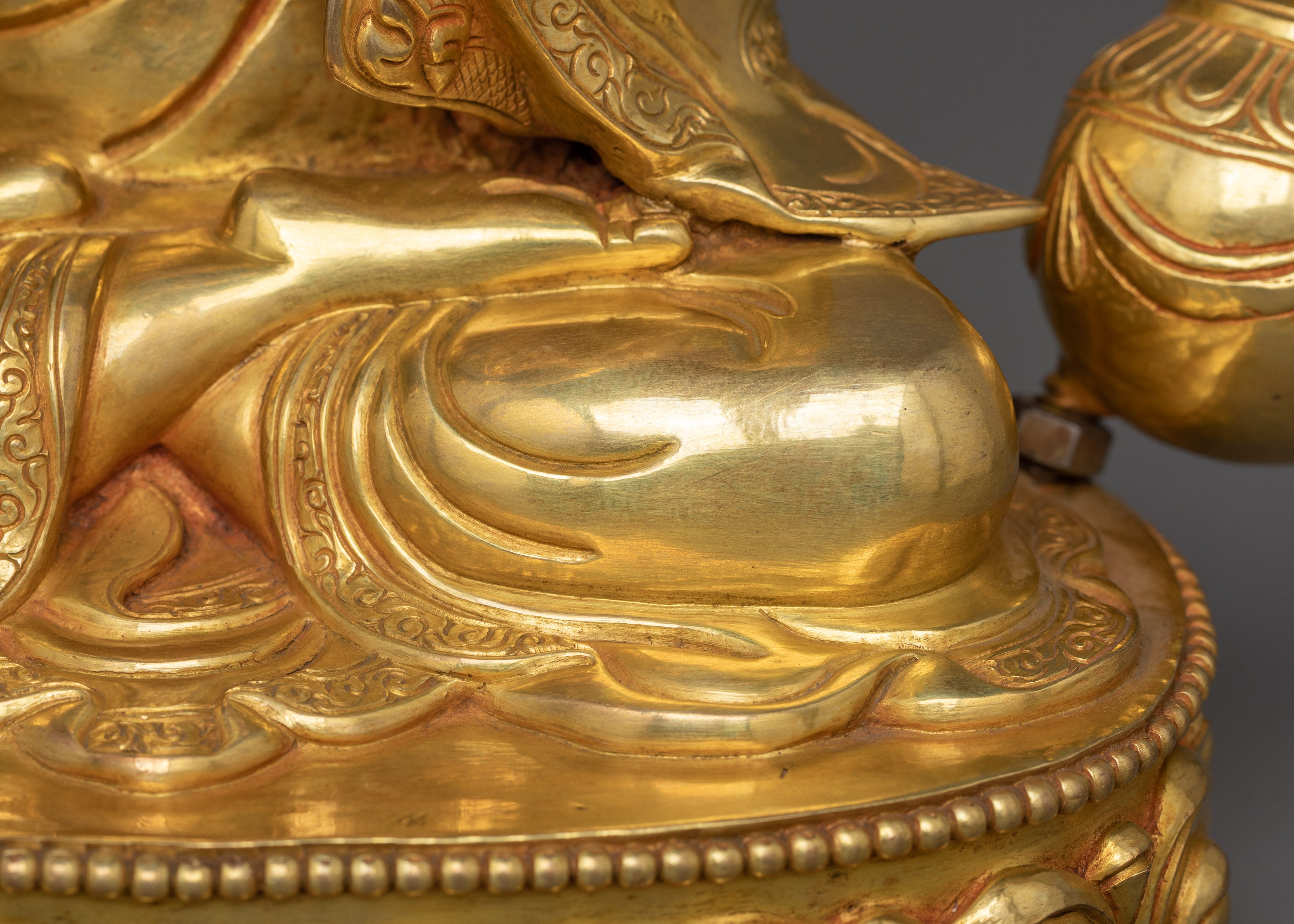 Traditional Statue of Atisa | The Light of the Dharma