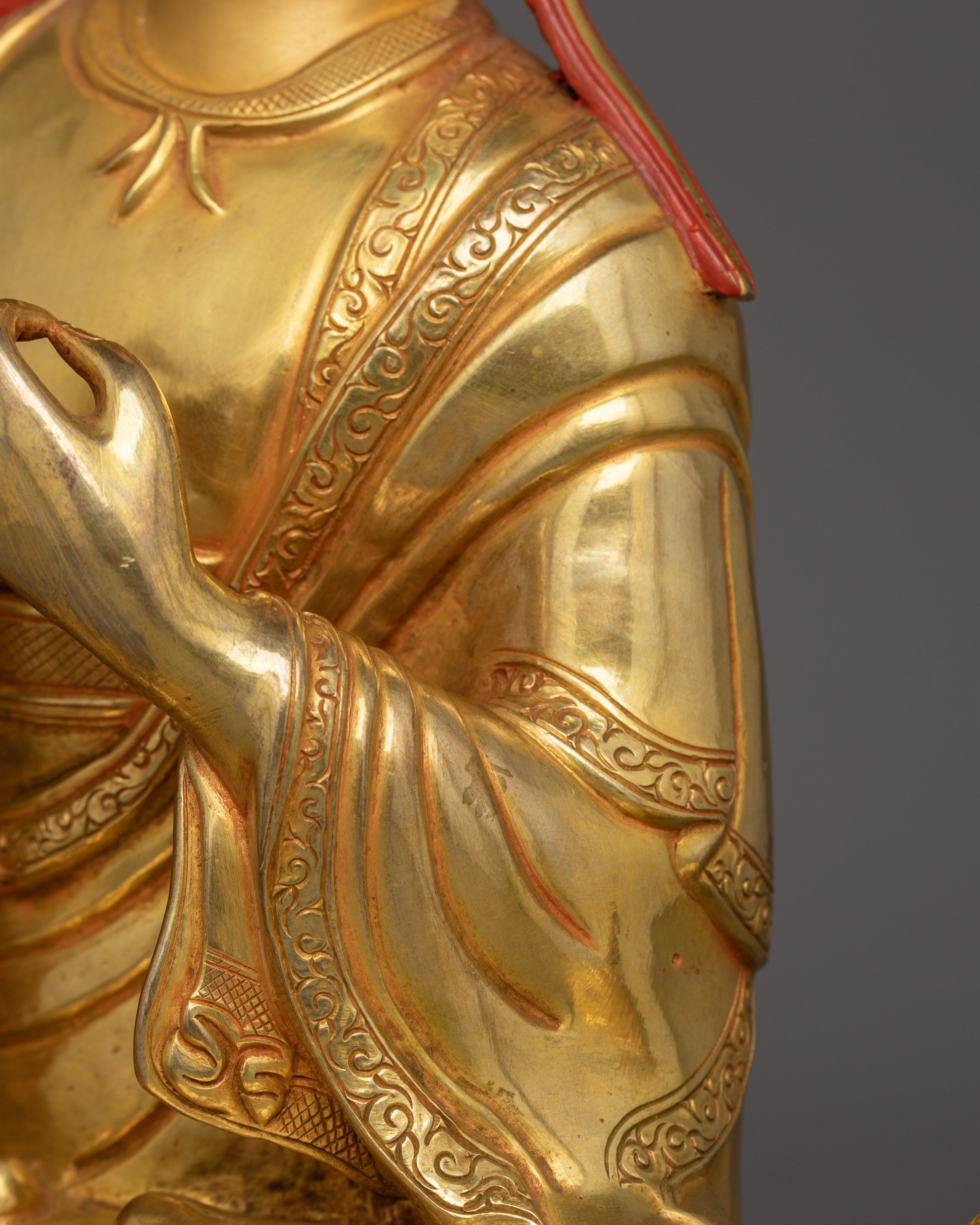 Traditional Statue of Atisa | The Light of the Dharma