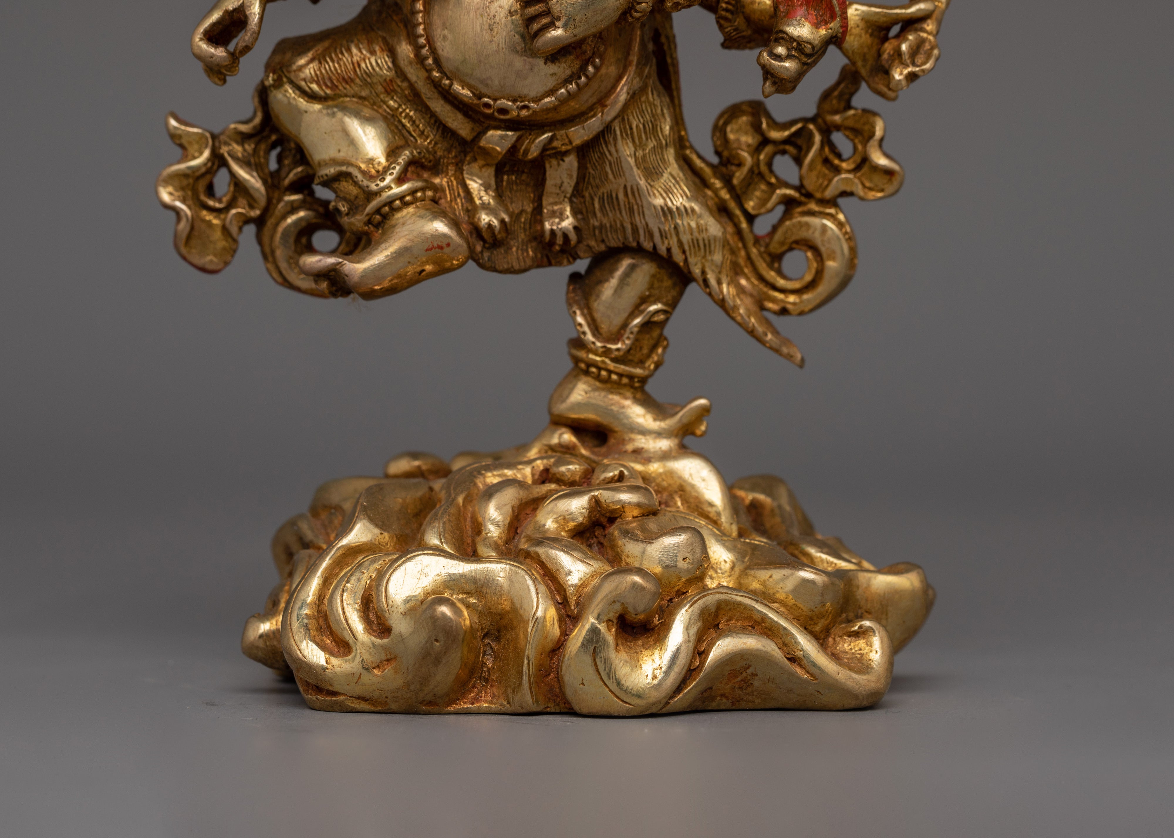 Sacred Statue of Ucchusma | Destroyer of Obstacles