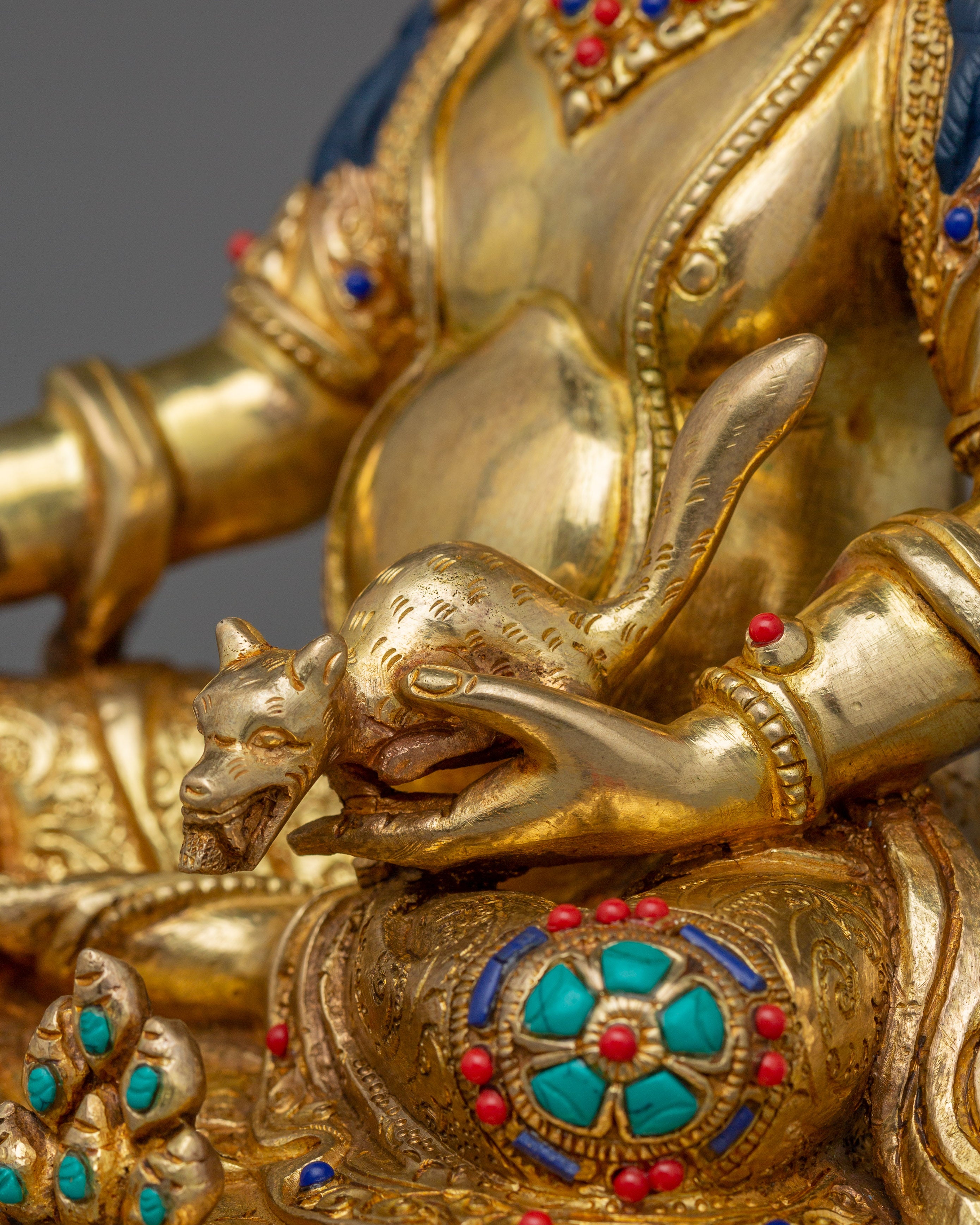Traditional Statue of Dzambhala | The Guardian of Material and Spiritual Wealth