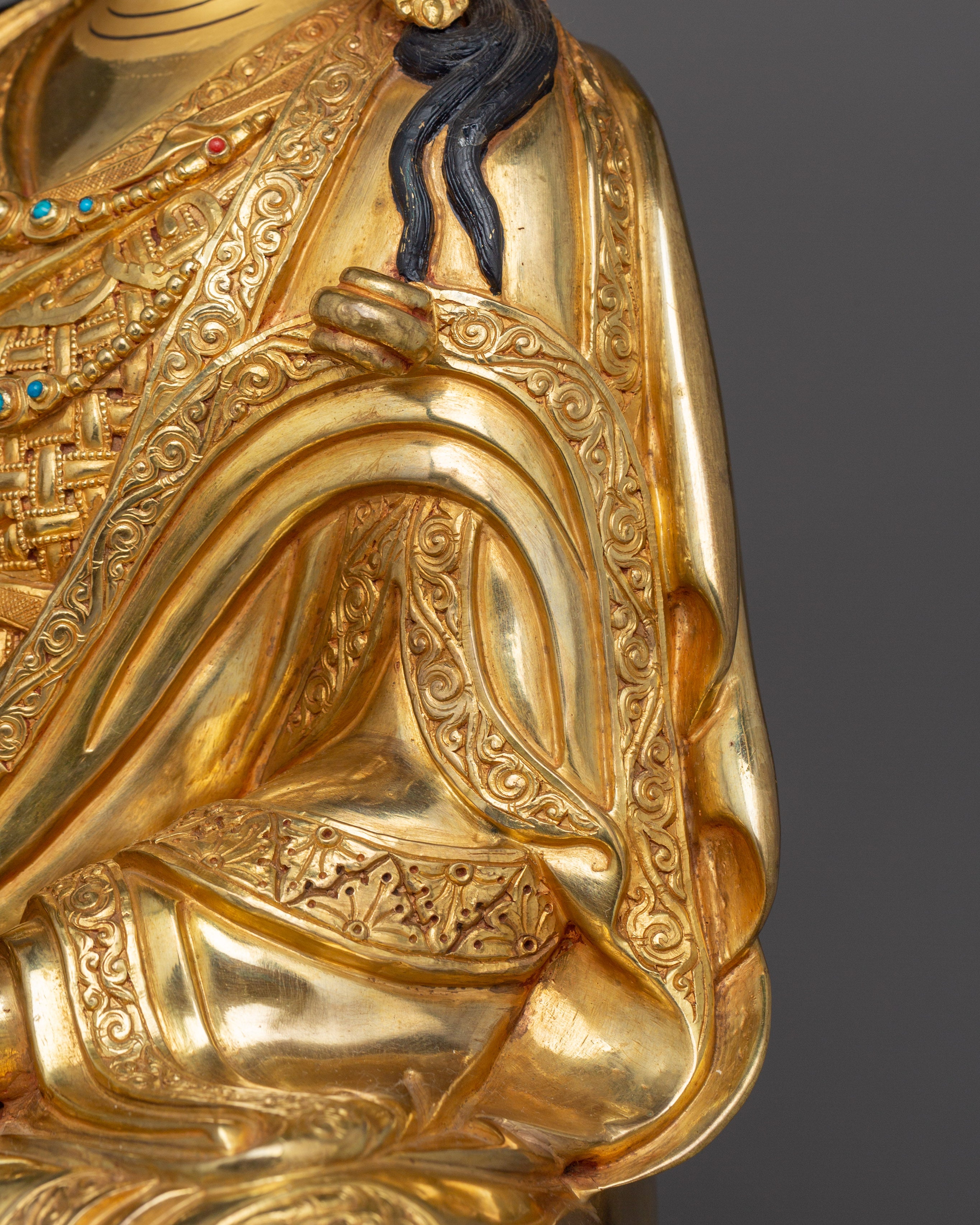 Himalayan Sculpture of Guru Rinpoche | The Master of Tantric Wisdom