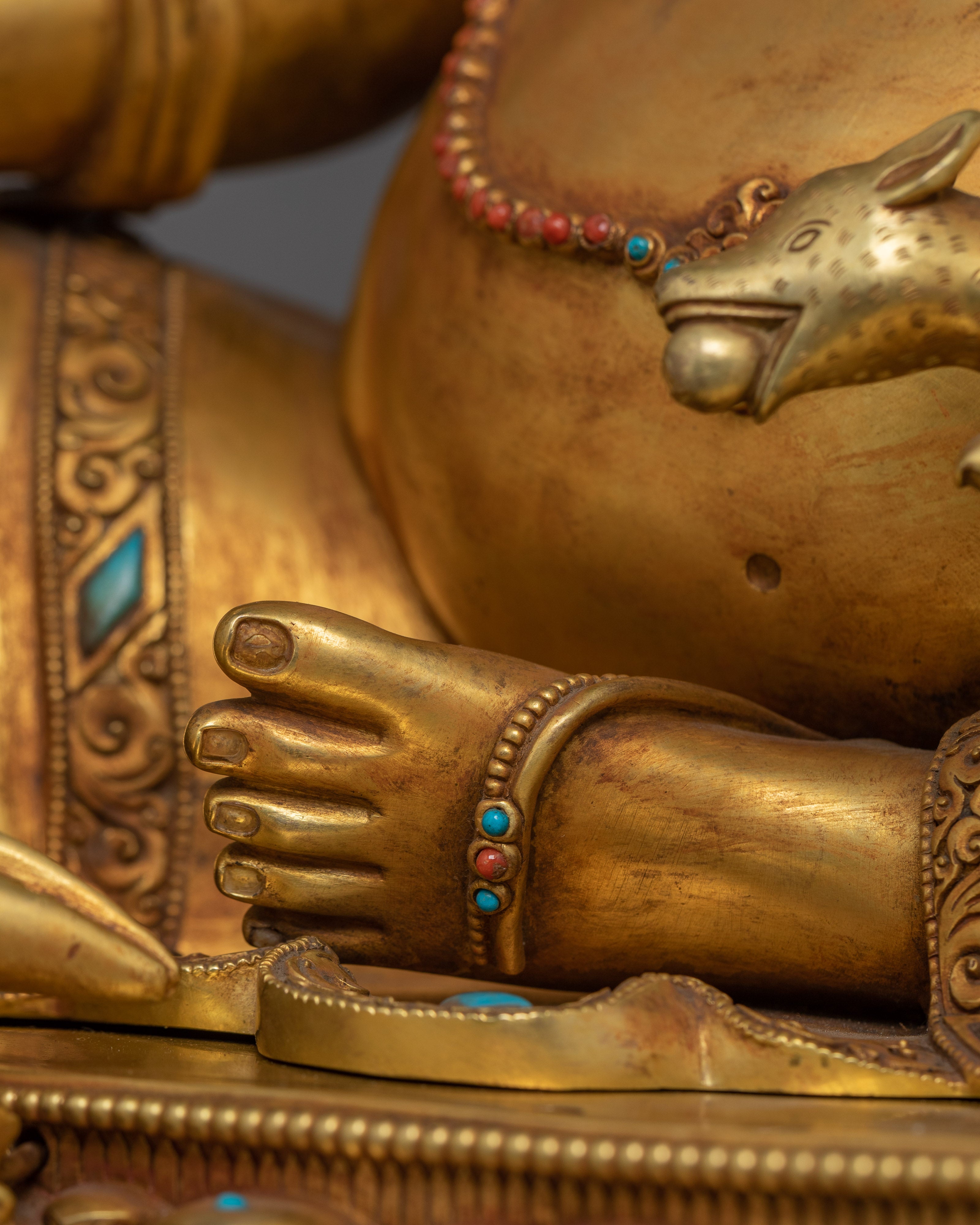 Skillfully Handcrafted Statue of Dzambhala | Deity of Wealth and Prosperity