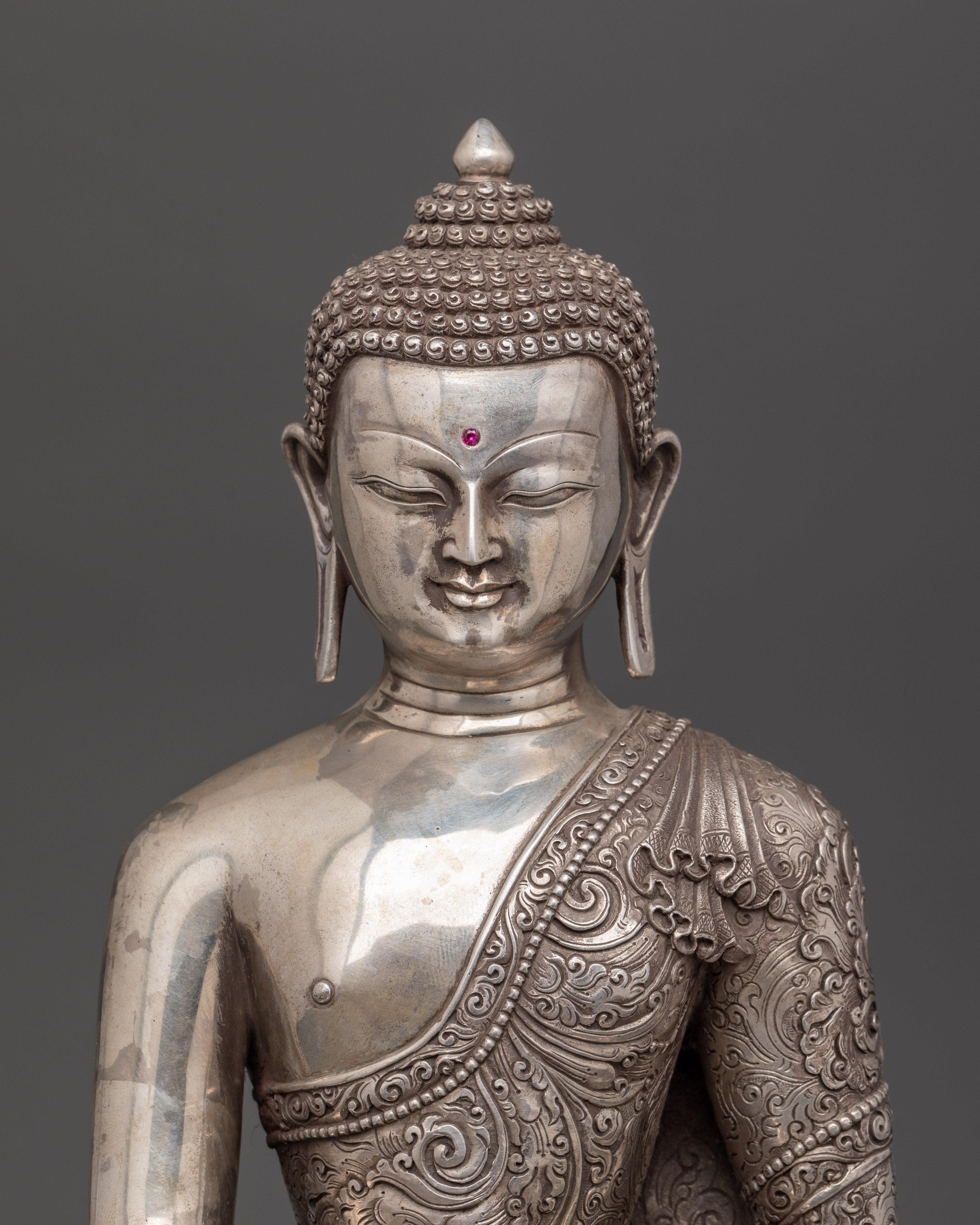 Traditional Buddhist Statue of Shakyamuni Buddha | The World-Honored One