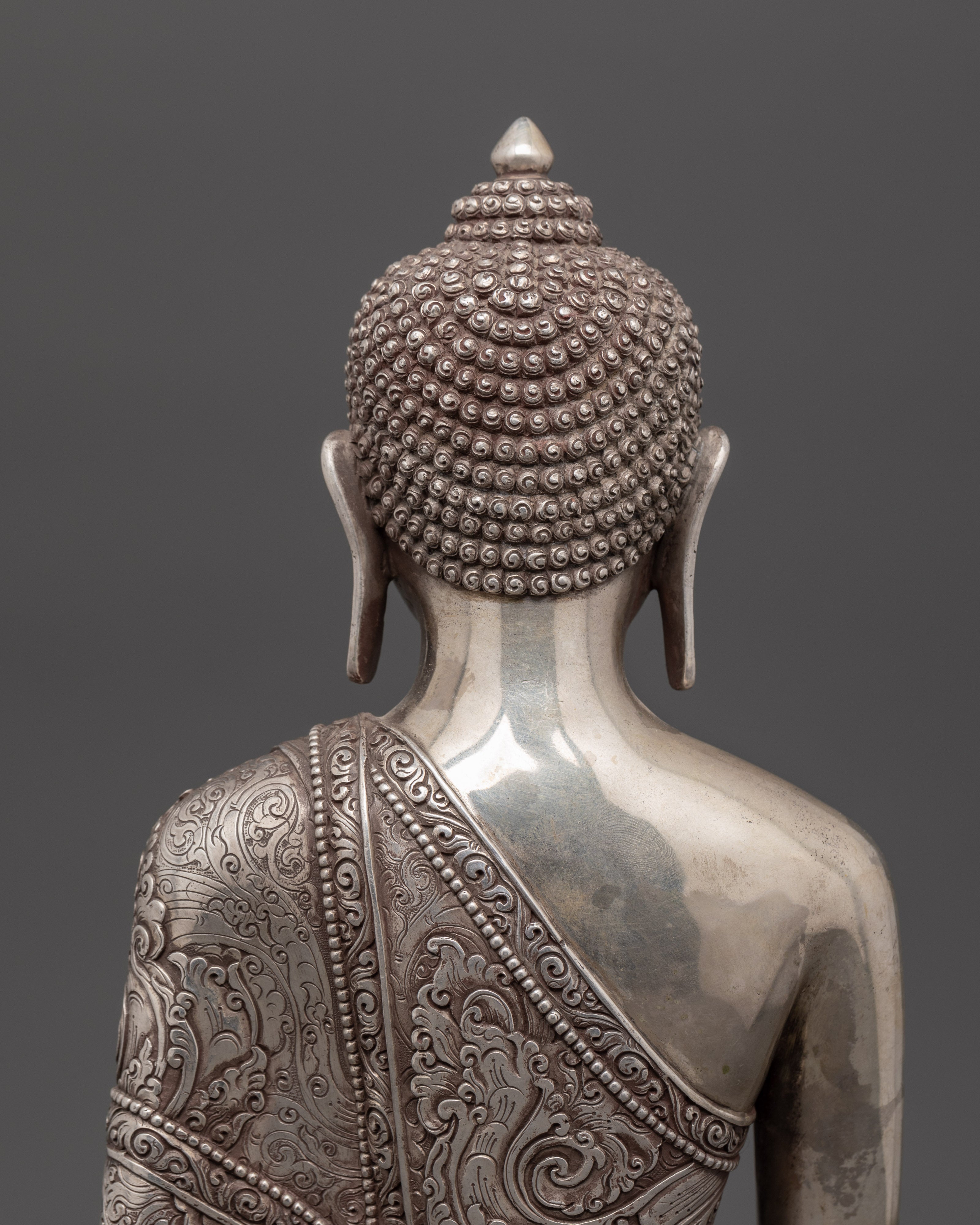 Traditional Buddhist Statue of Shakyamuni Buddha | The World-Honored One