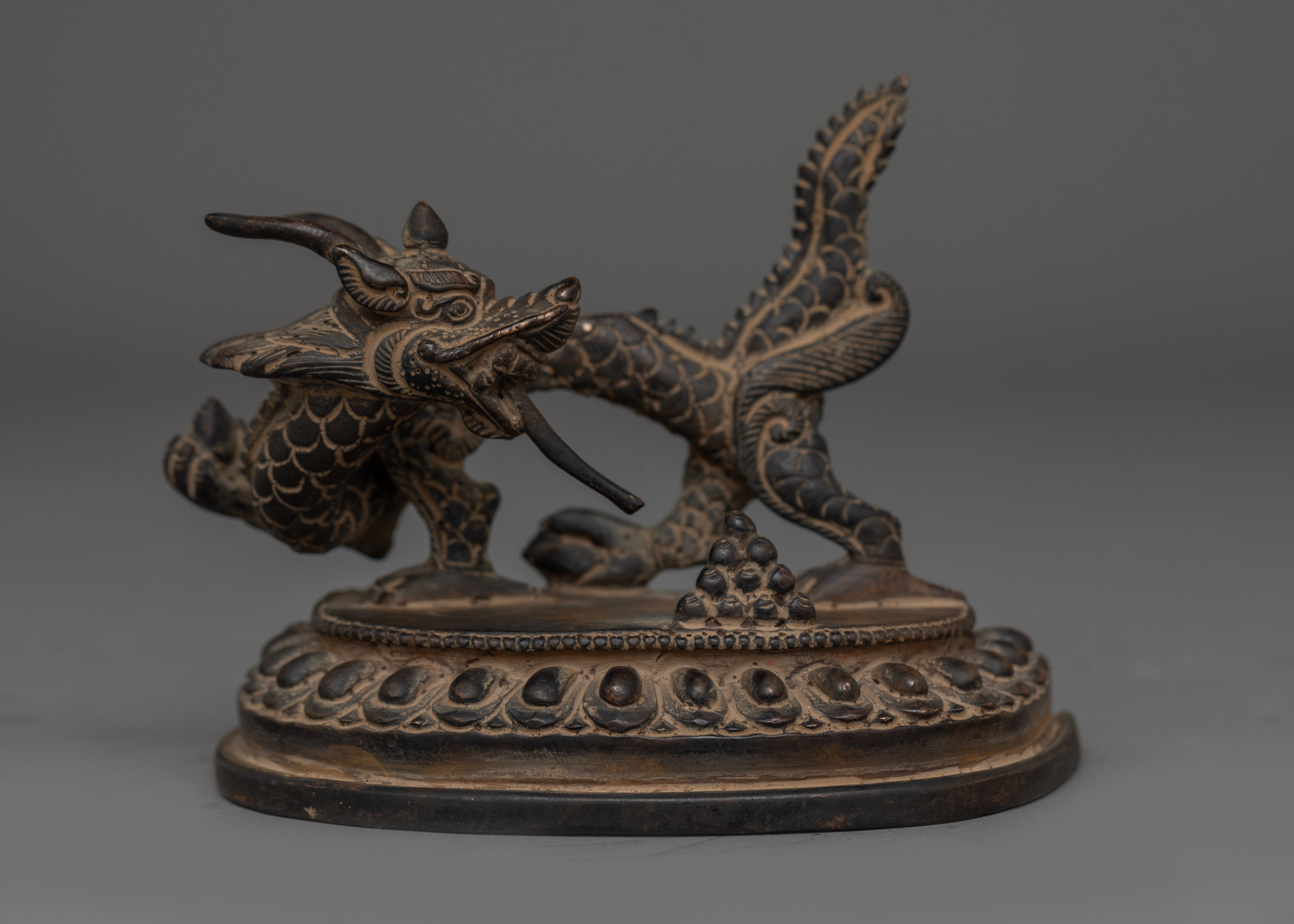 Sculpture of White Dzambhala | Prosperity Deity