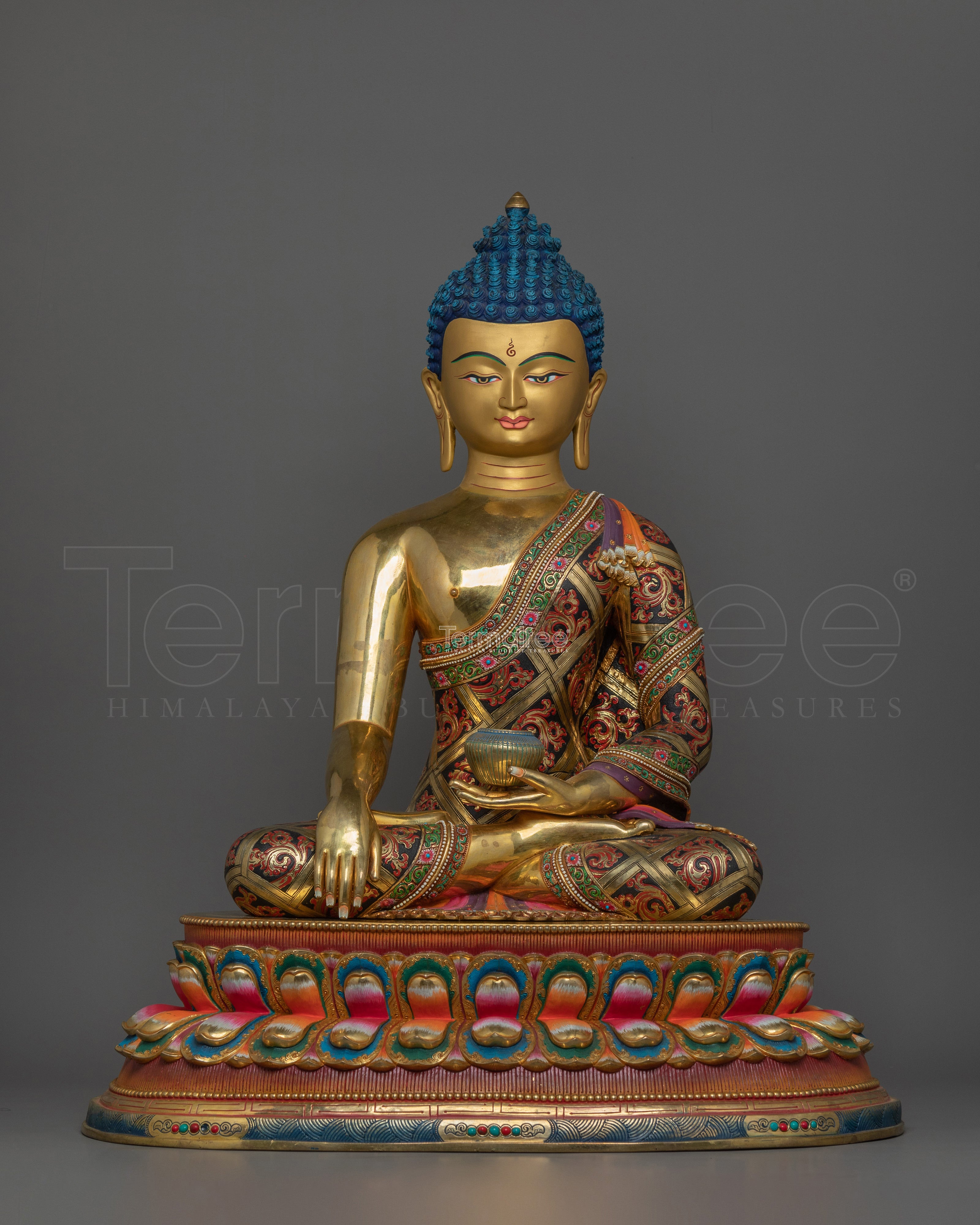 Traditional Figurine of Shakyamuni Buddha | The Buddha of Wisdom and Compassion