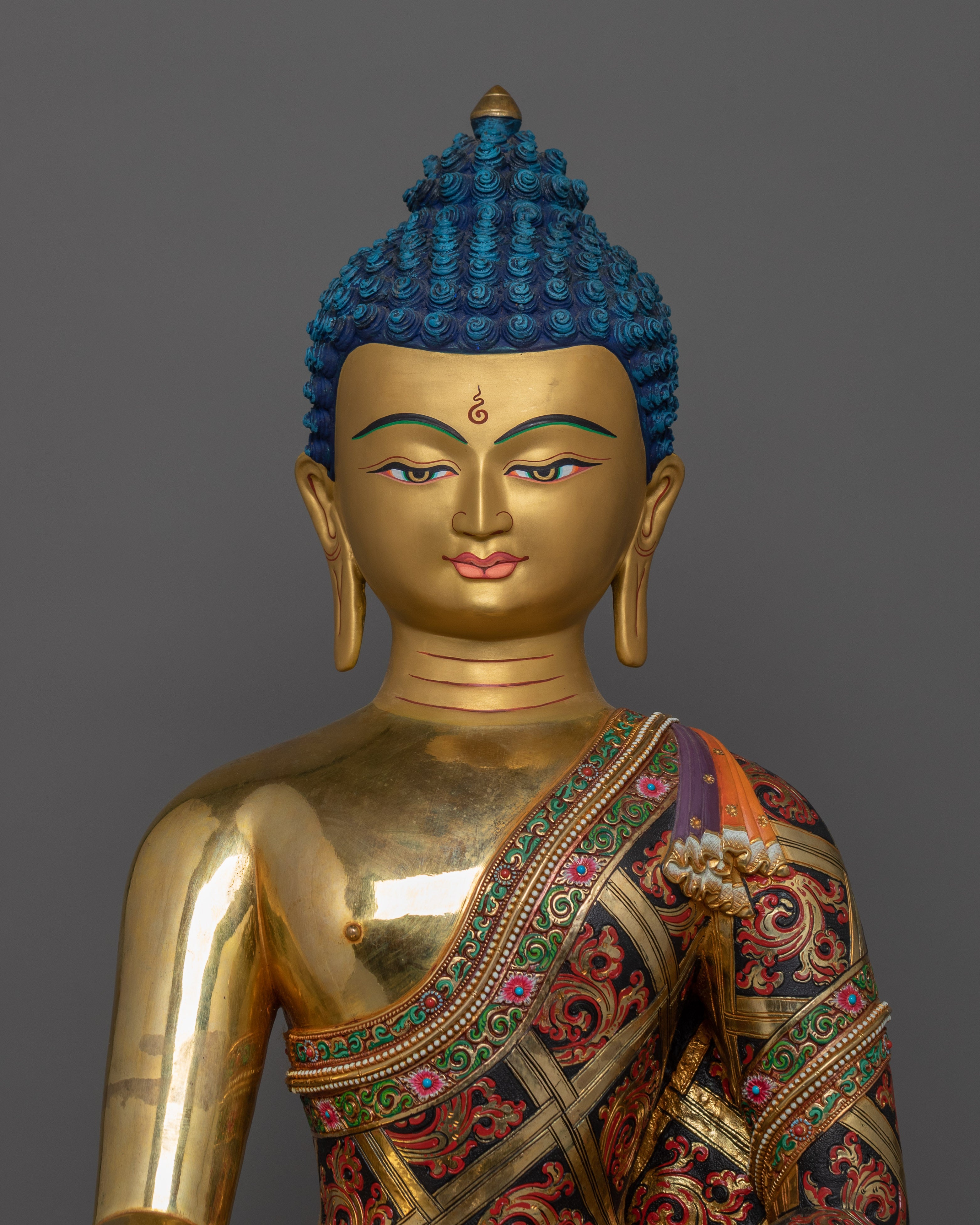 Traditional Figurine of Shakyamuni Buddha | The Buddha of Wisdom and Compassion