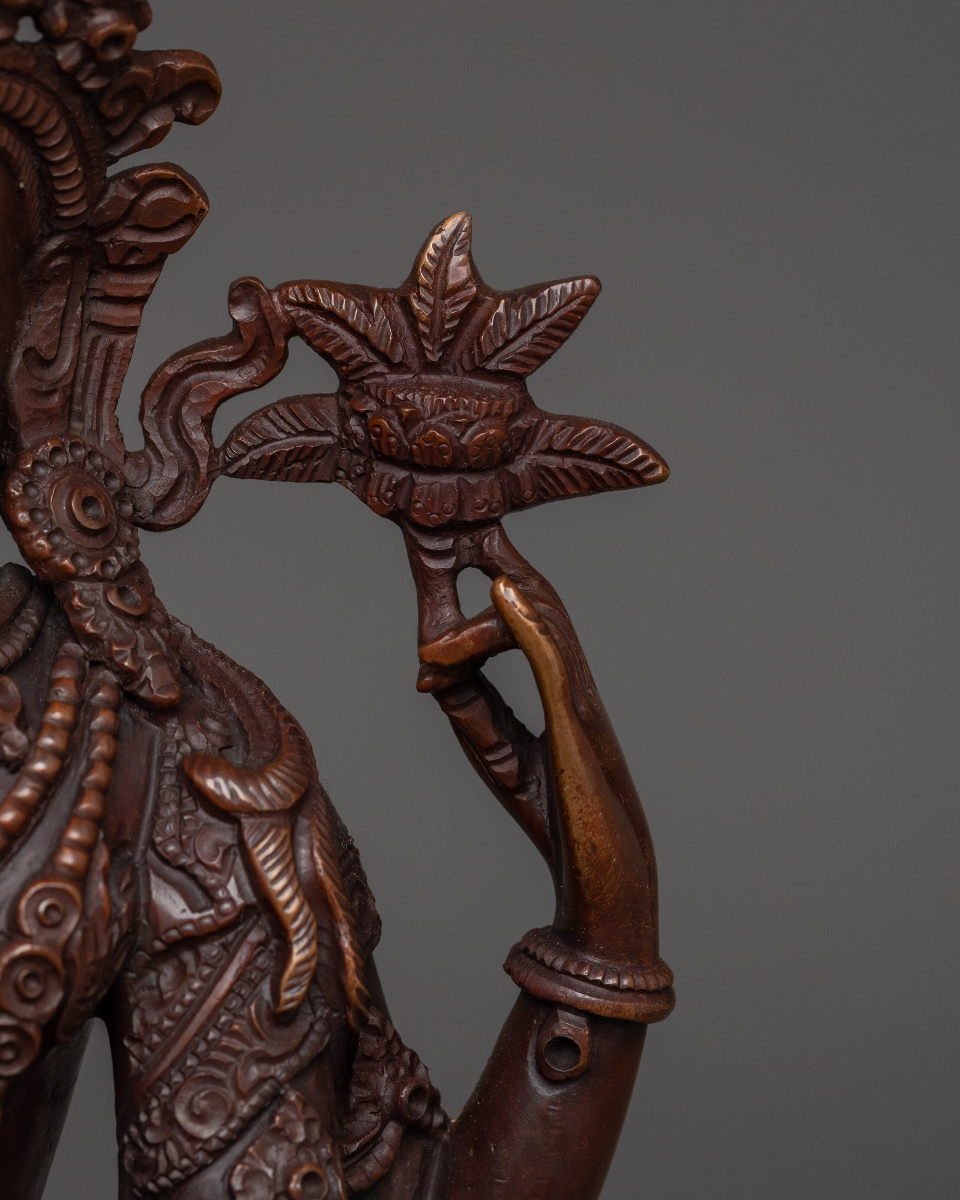Traditional Figurine of Chenrezig | Embodiment of Infinite Compassion