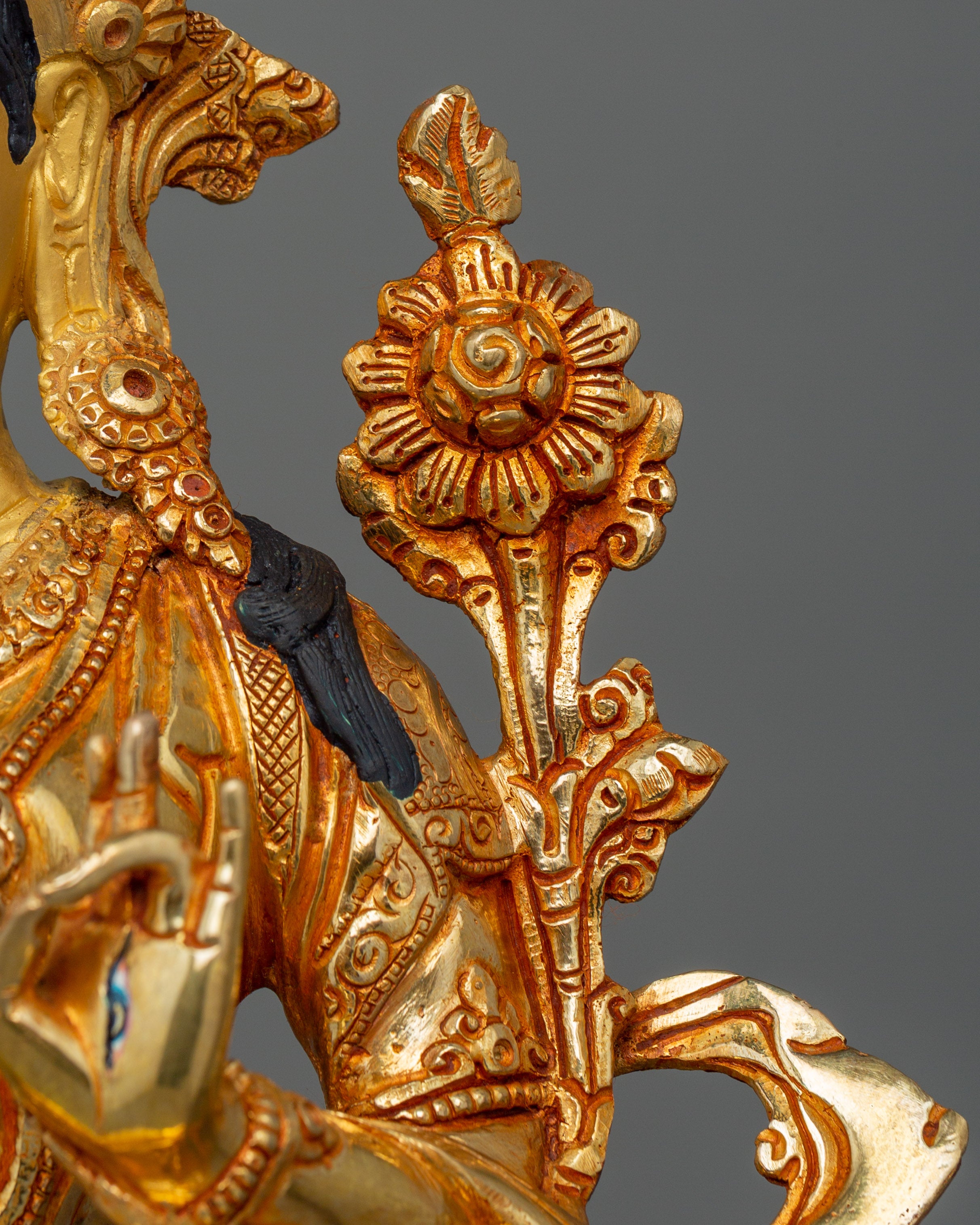 Tibetan Seven Eyes Deity White Tara | Goddess of Healing and Long Life