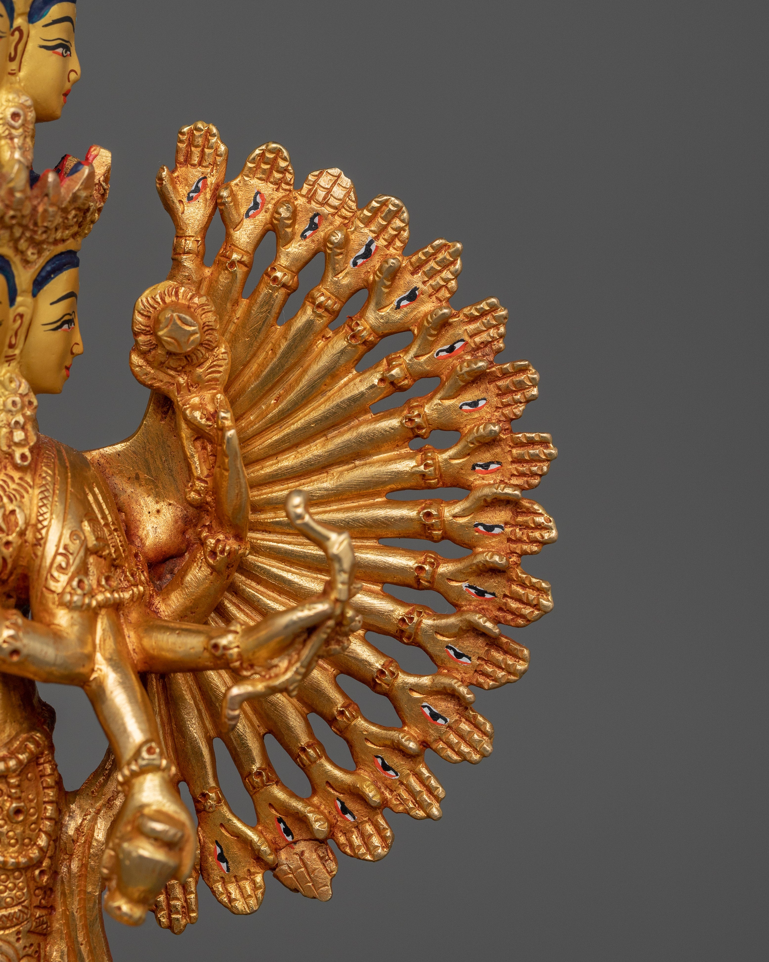 Buddhist Deity 1000 Armed Chenrezig | Avalokiteshvara