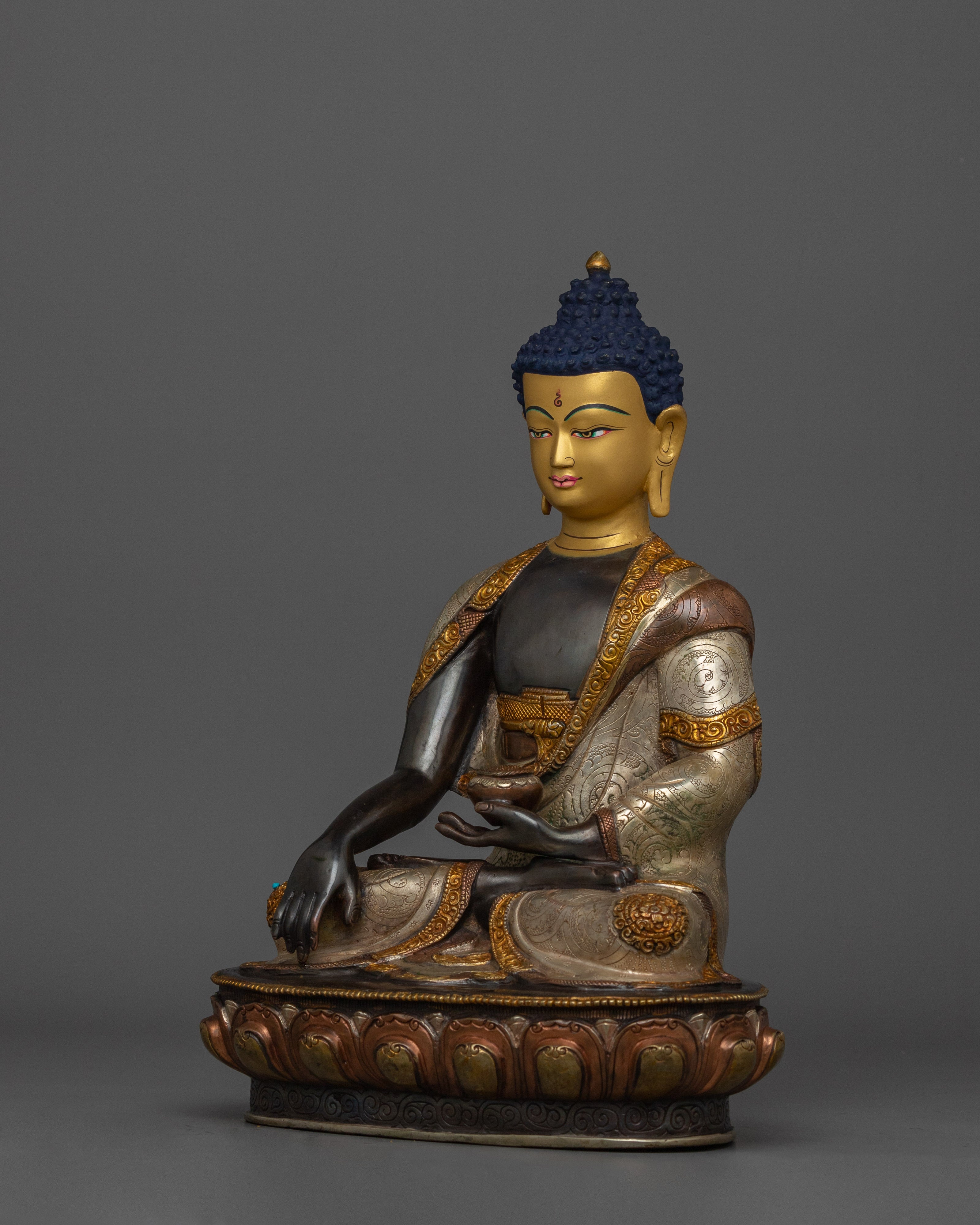 Sacred Figurine of Shakyamuni Buddha | Founder of the Path to Liberation