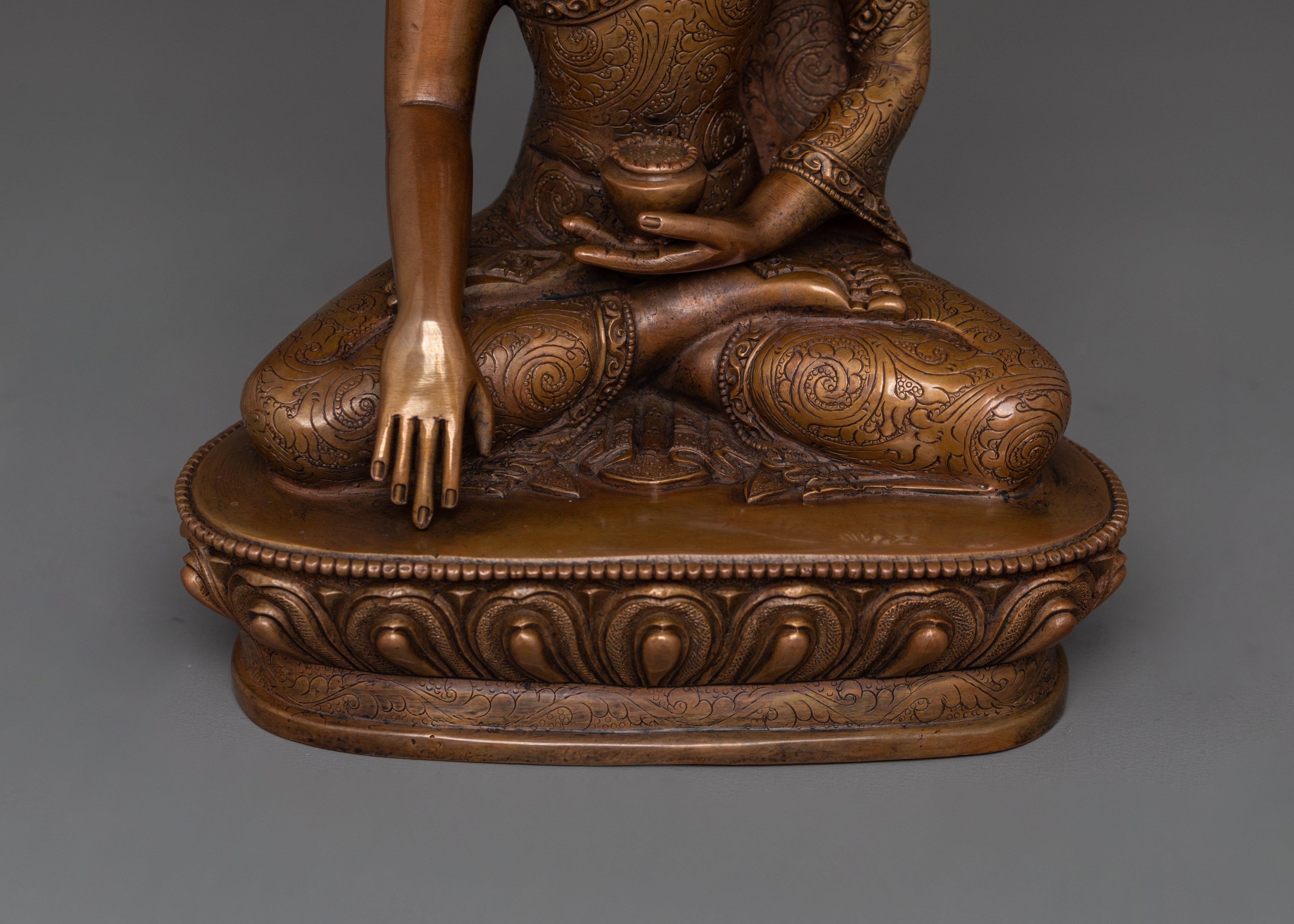 Traditional Handmade Sculpture of Shakyamuni | The Enlightened One
