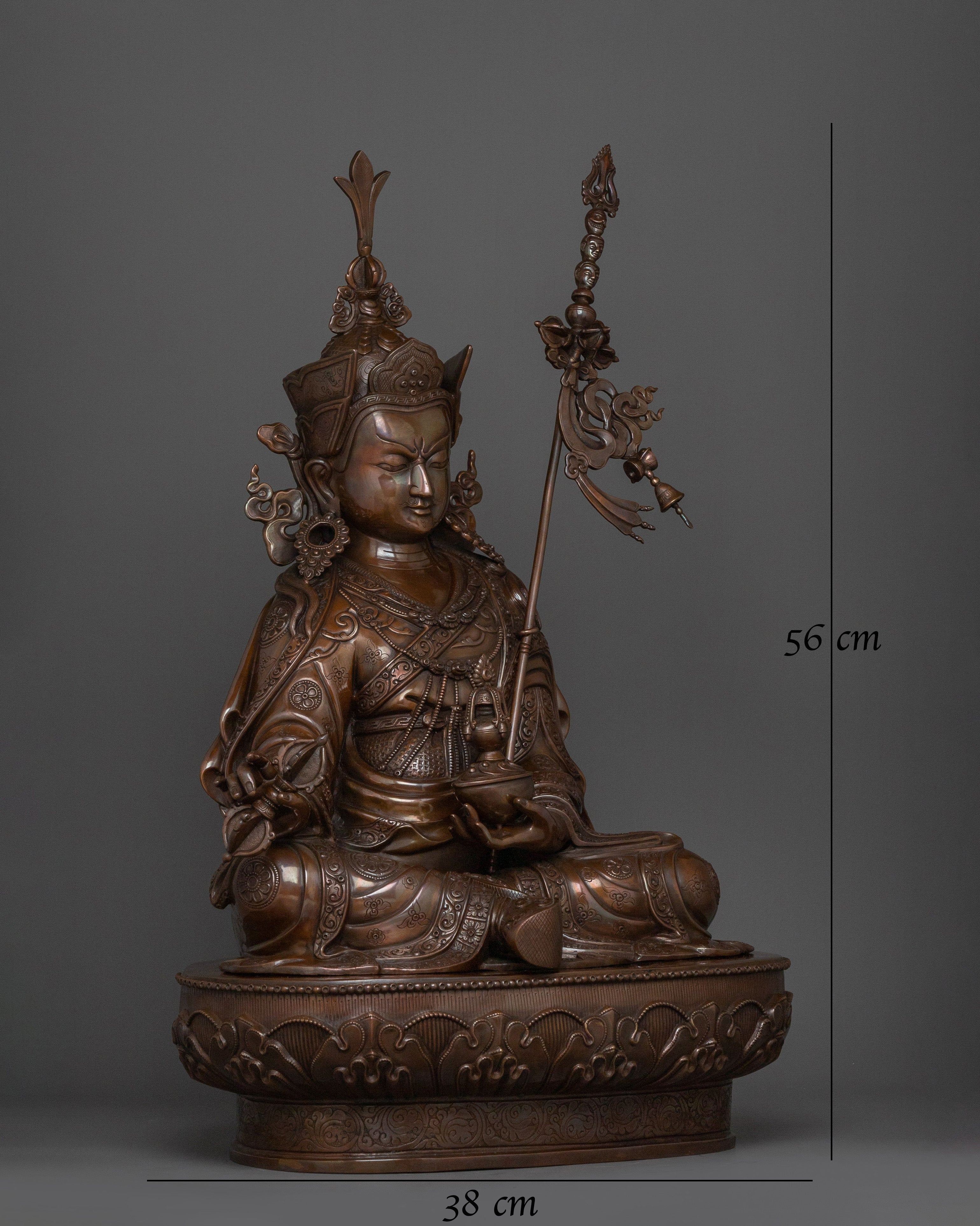 guru-rinpoche-tantric-guru-statue