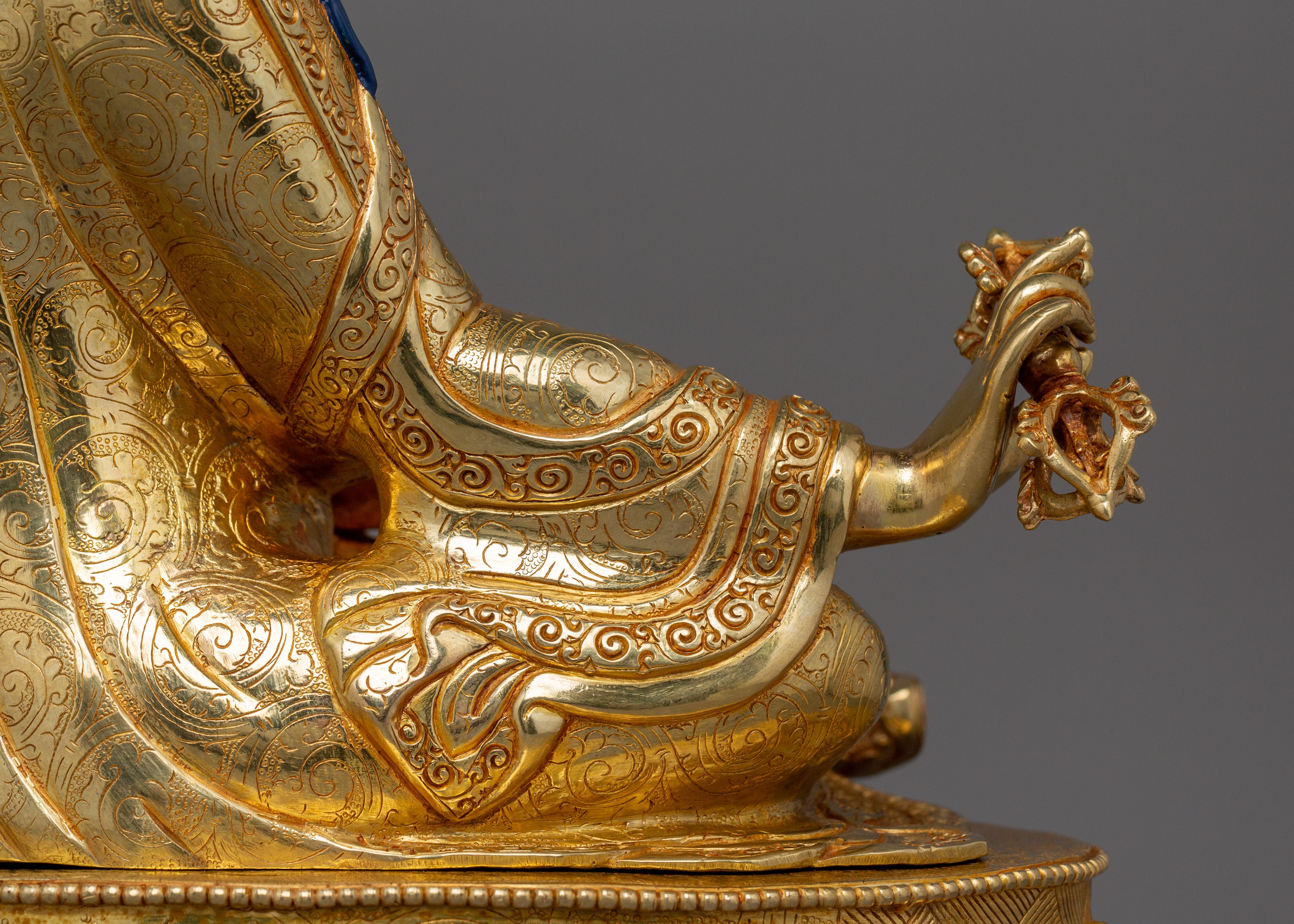Master of Tantras Guru Rinpoche Statue | Precious Guru