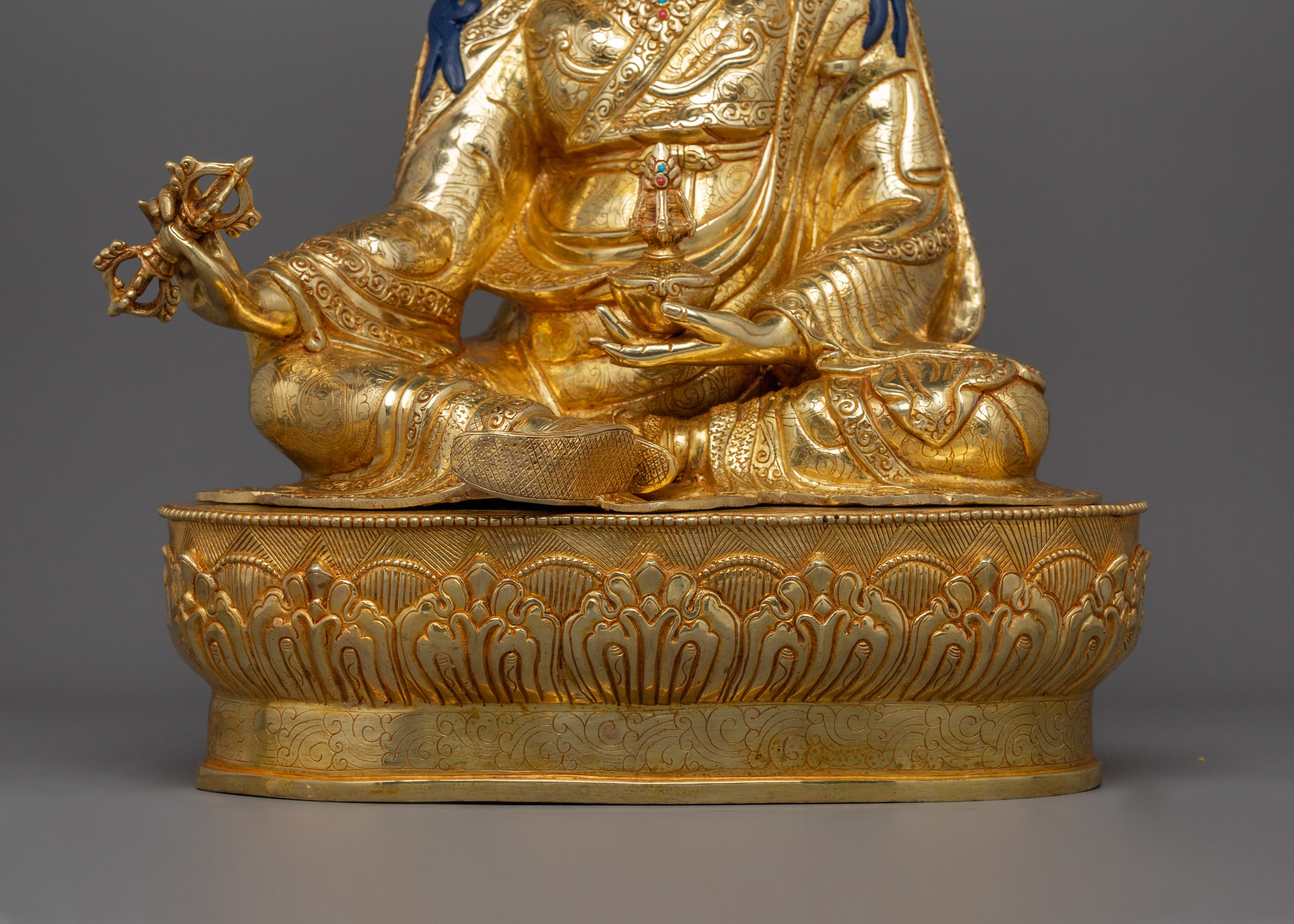 Master of Tantras Guru Rinpoche Statue | Precious Guru