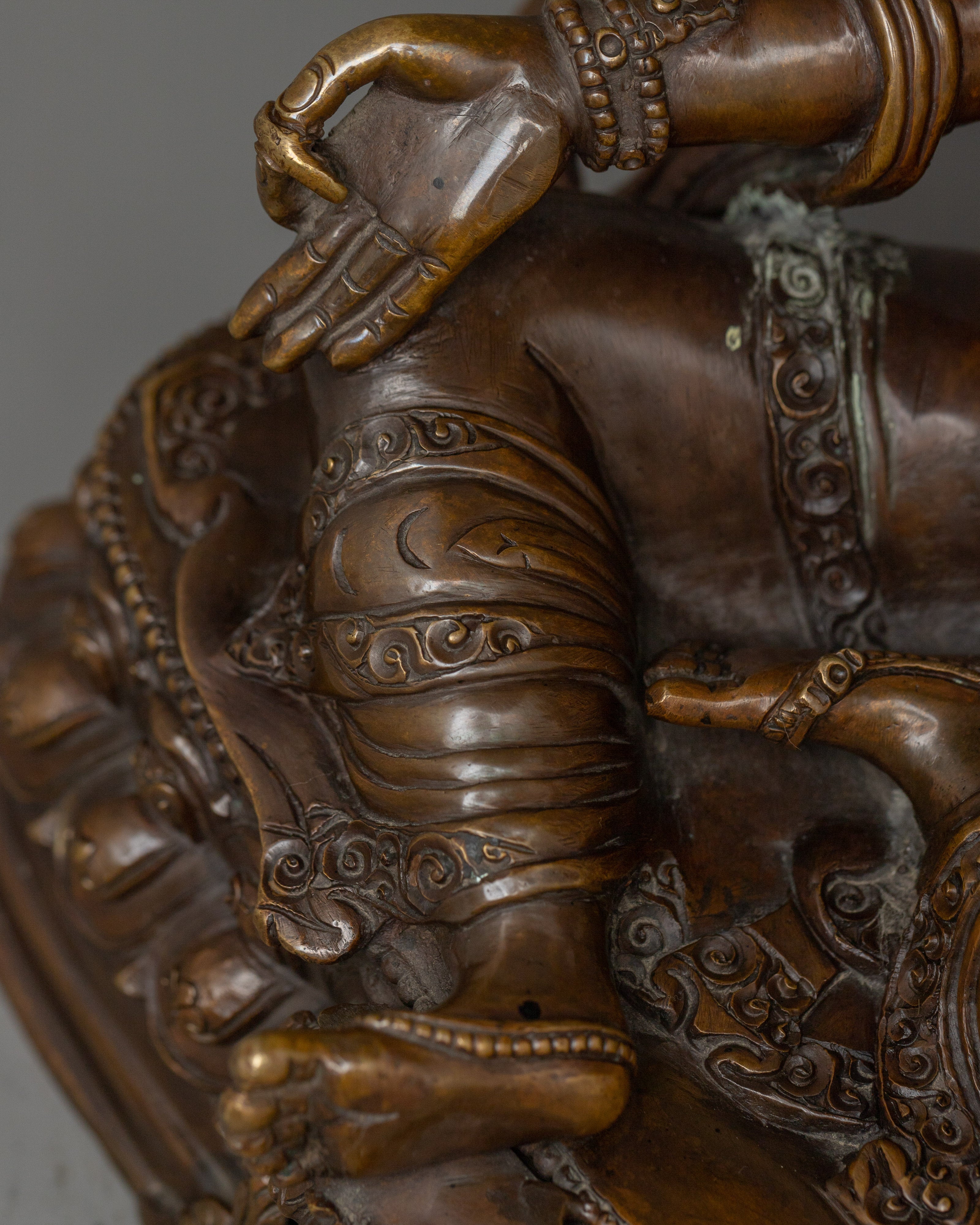 Shyama Tara Compassionate Deity | Swift One Who Hears Cries