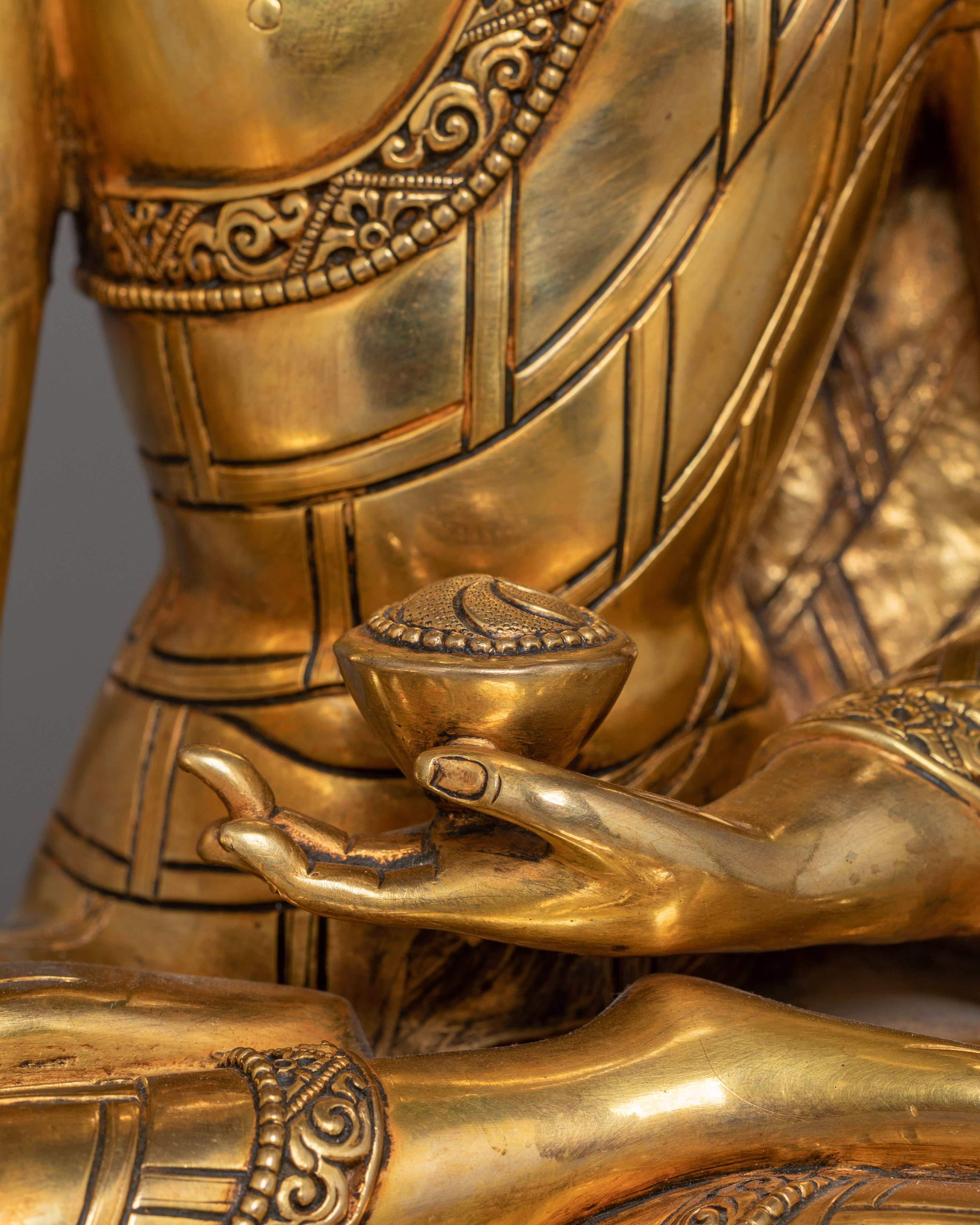 Shakyamuni Buddha Statue, The Ideal for Meditation | Siddhartha Gautama Sculpture
