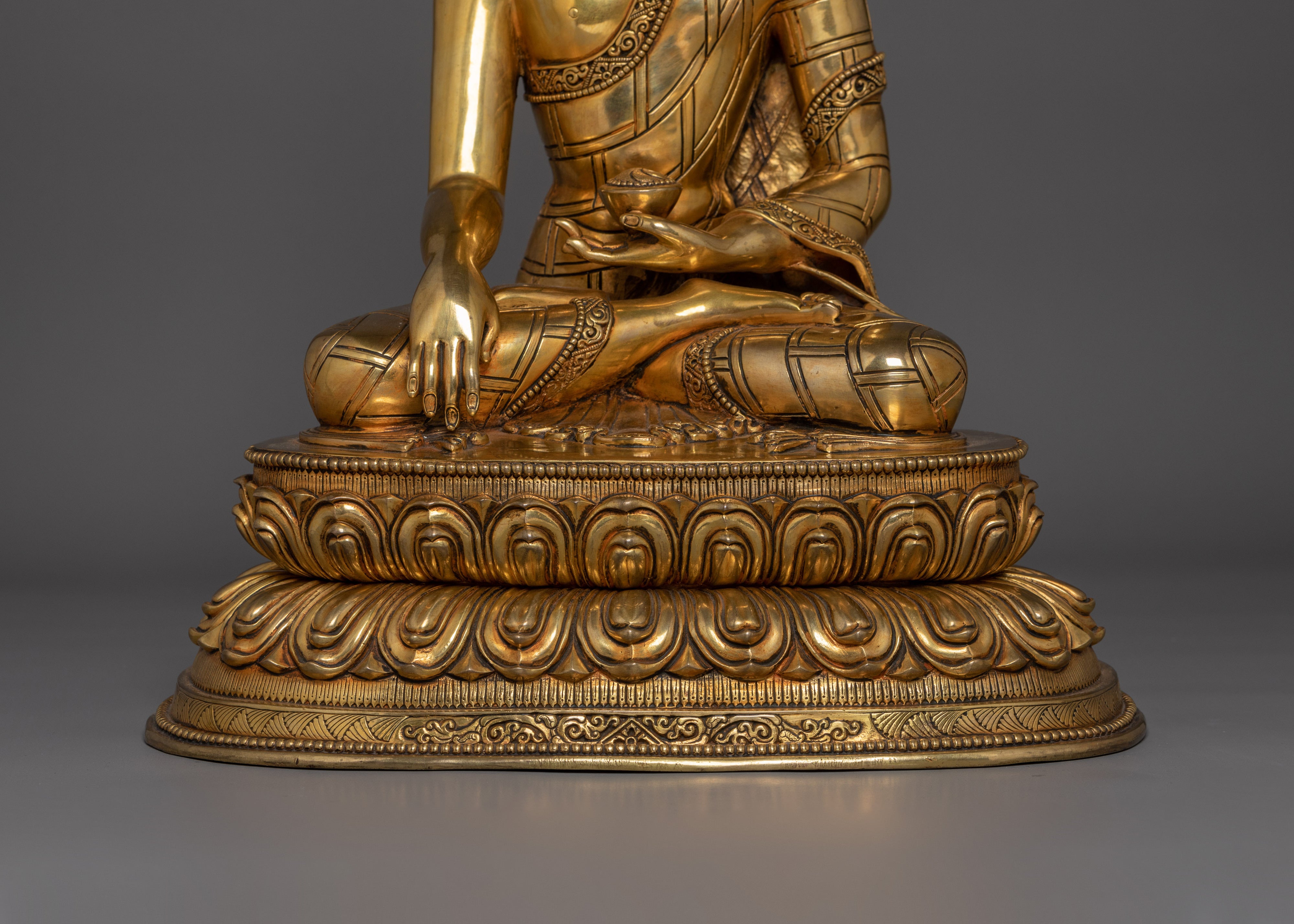 Shakyamuni Buddha Statue, The Ideal for Meditation | Siddhartha Gautama Sculpture