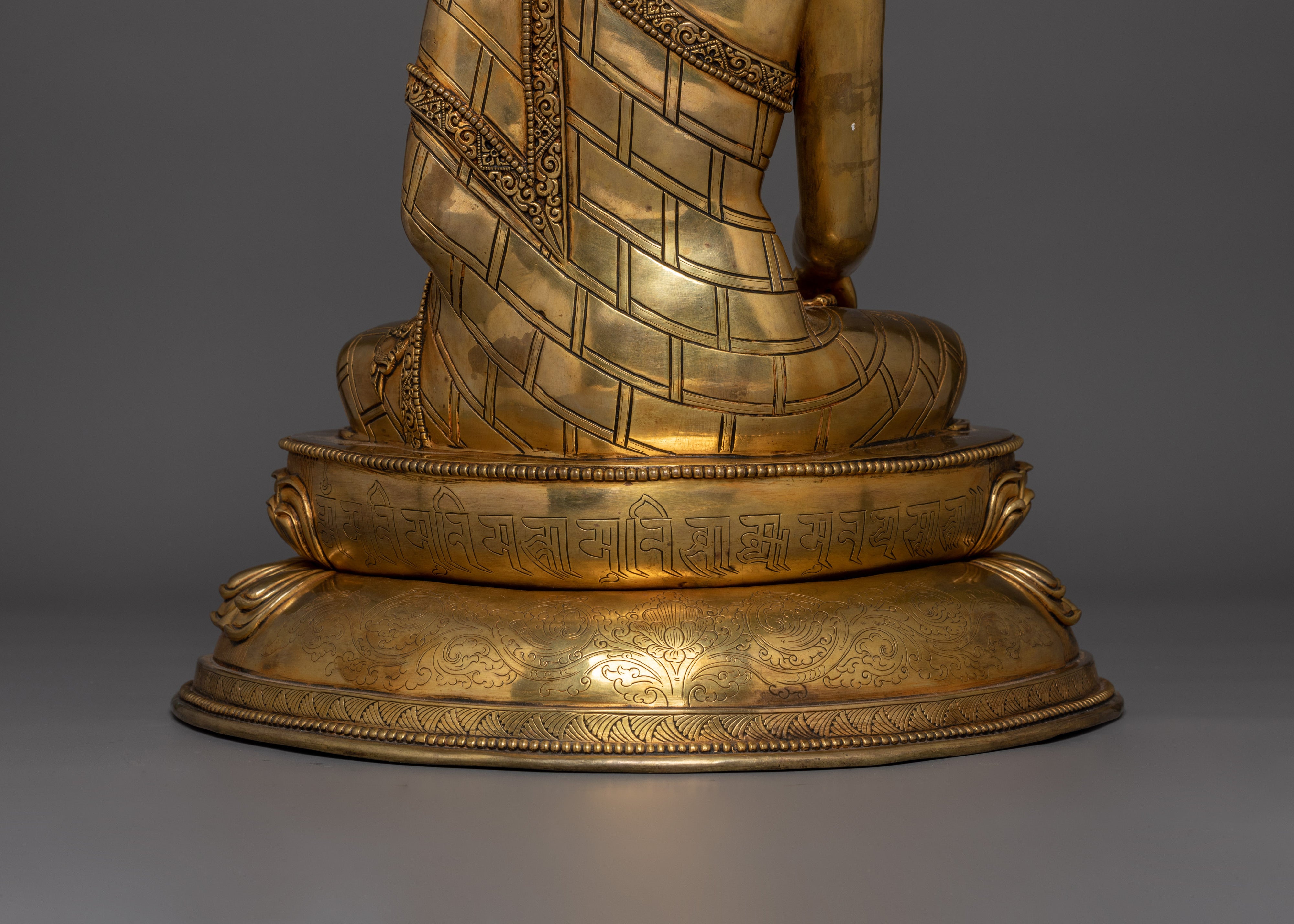Shakyamuni Buddha Statue, The Ideal for Meditation | Siddhartha Gautama Sculpture