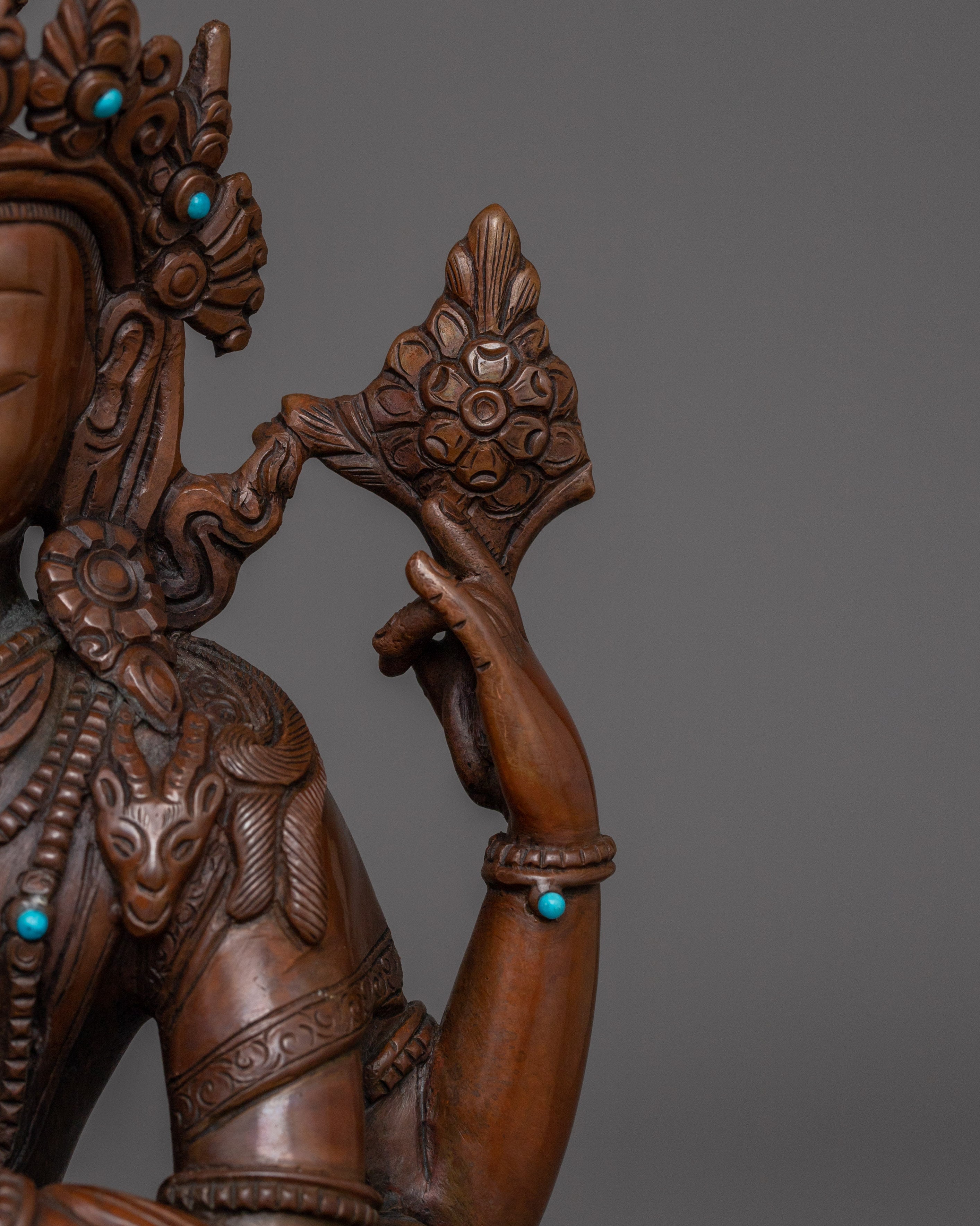 Himalayan Avalokitshvara Statue | The one who looks with unwavering eye