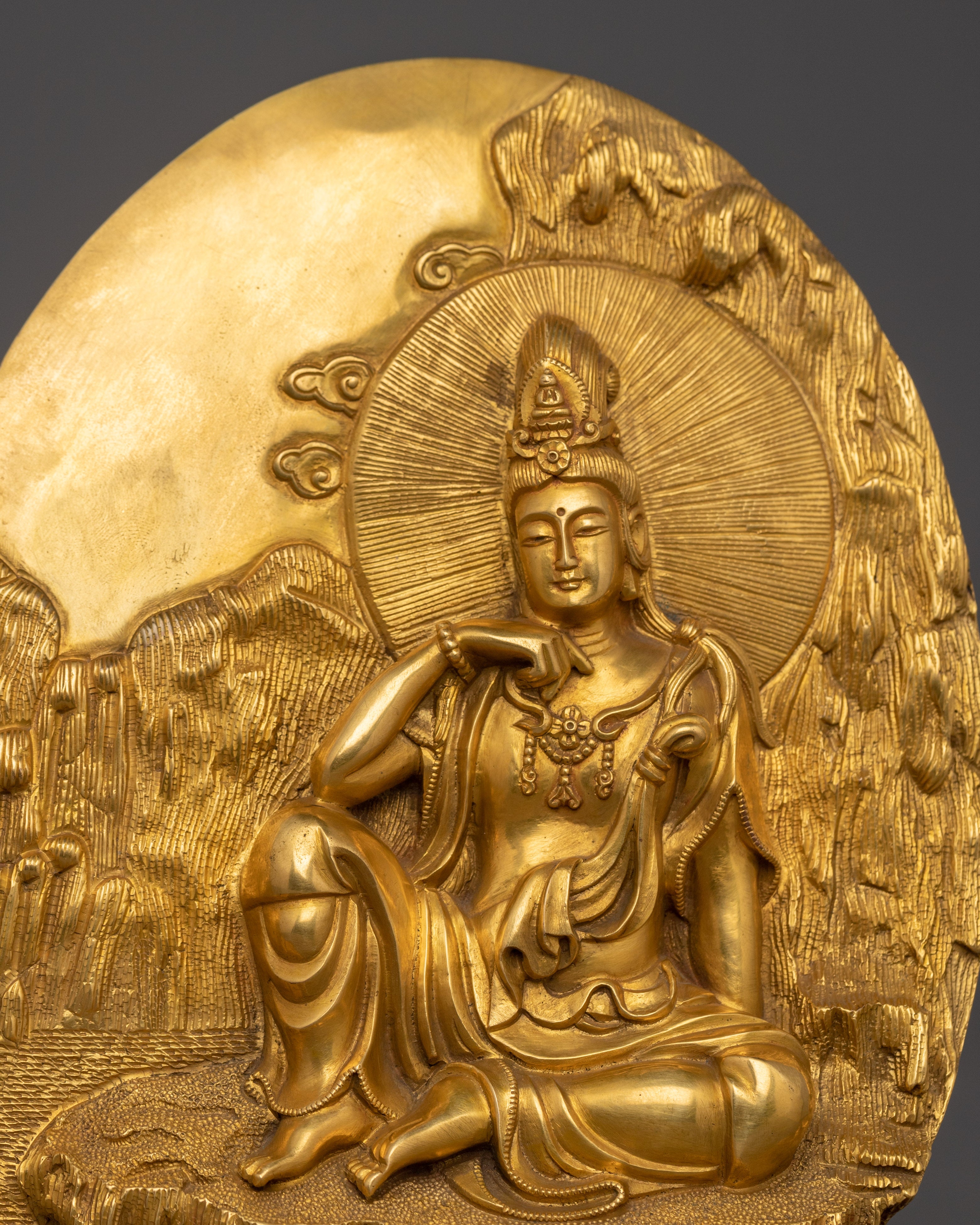 Oval Guanyin Sculpture | Oval of Compassion