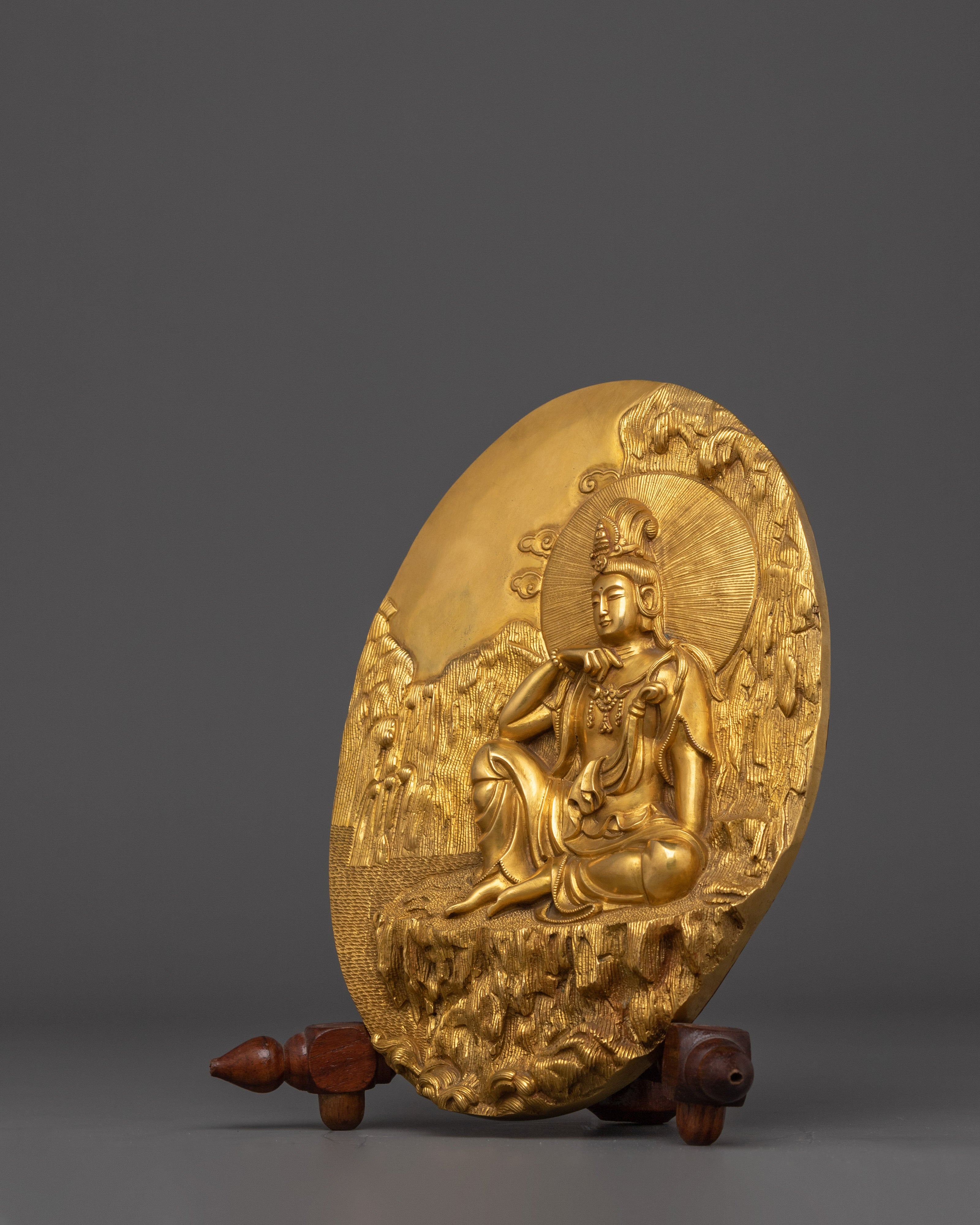 Oval Guanyin Sculpture | Oval of Compassion