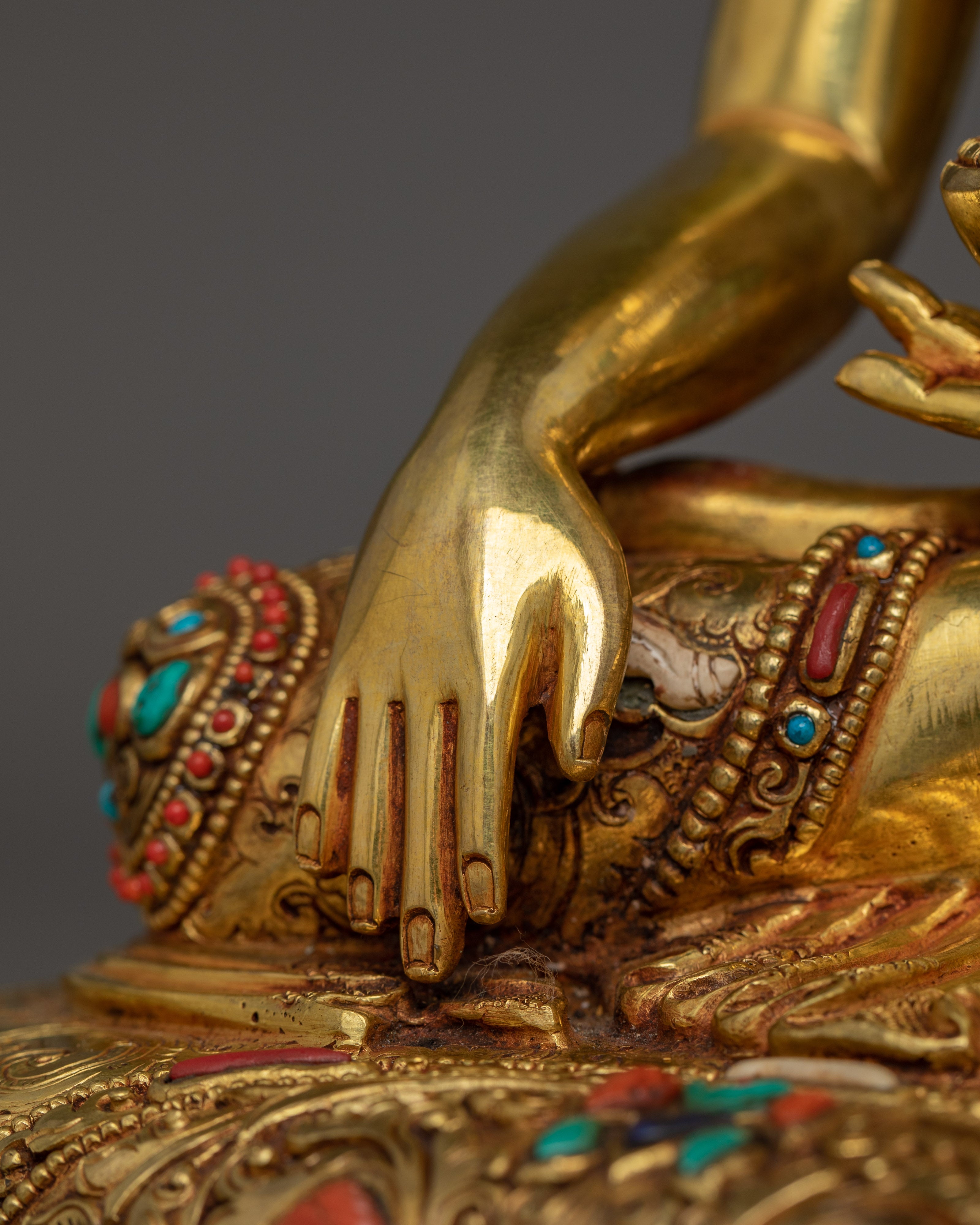 The Tibetan Art of Shakyamuni Buddha | The Light of Enlightenment