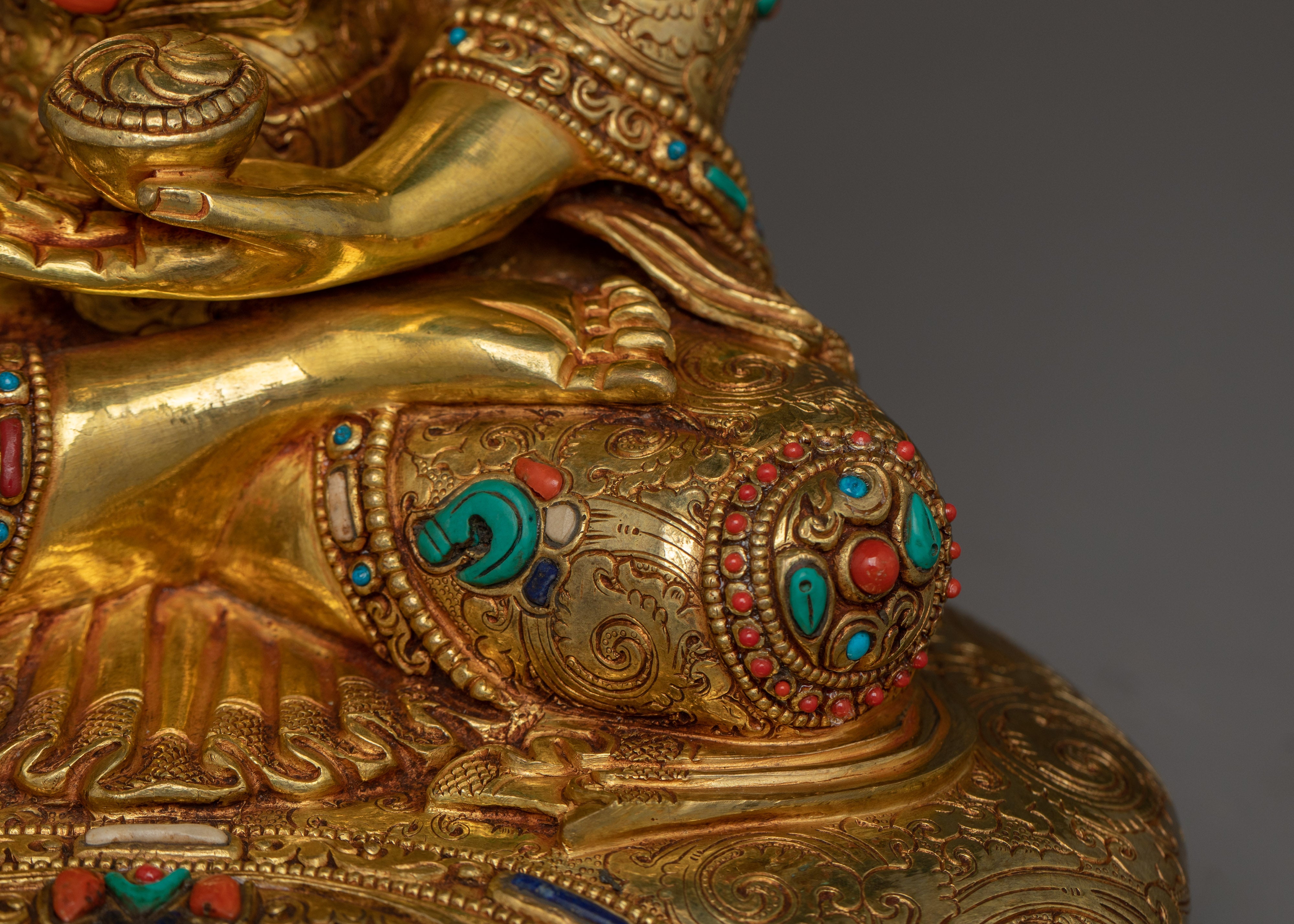 The Tibetan Art of Shakyamuni Buddha | The Light of Enlightenment