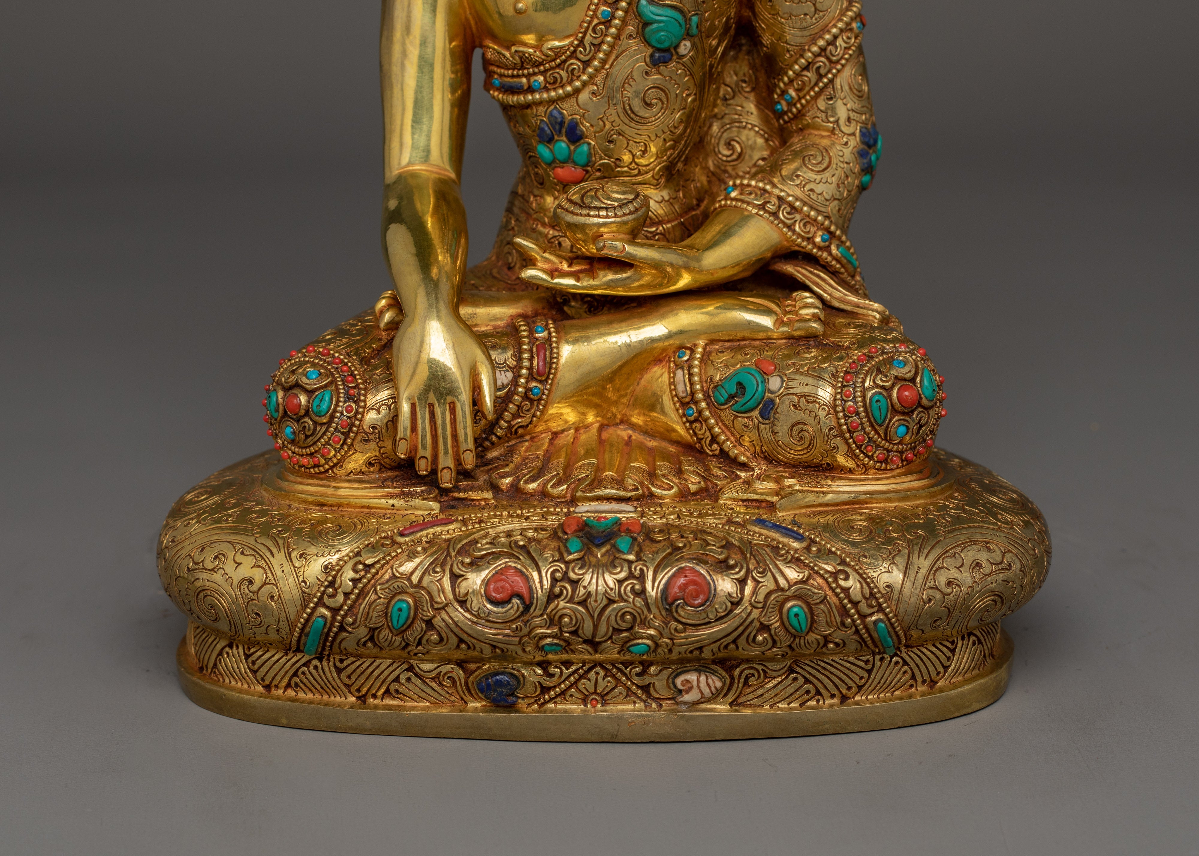 The Tibetan Art of Shakyamuni Buddha | The Light of Enlightenment