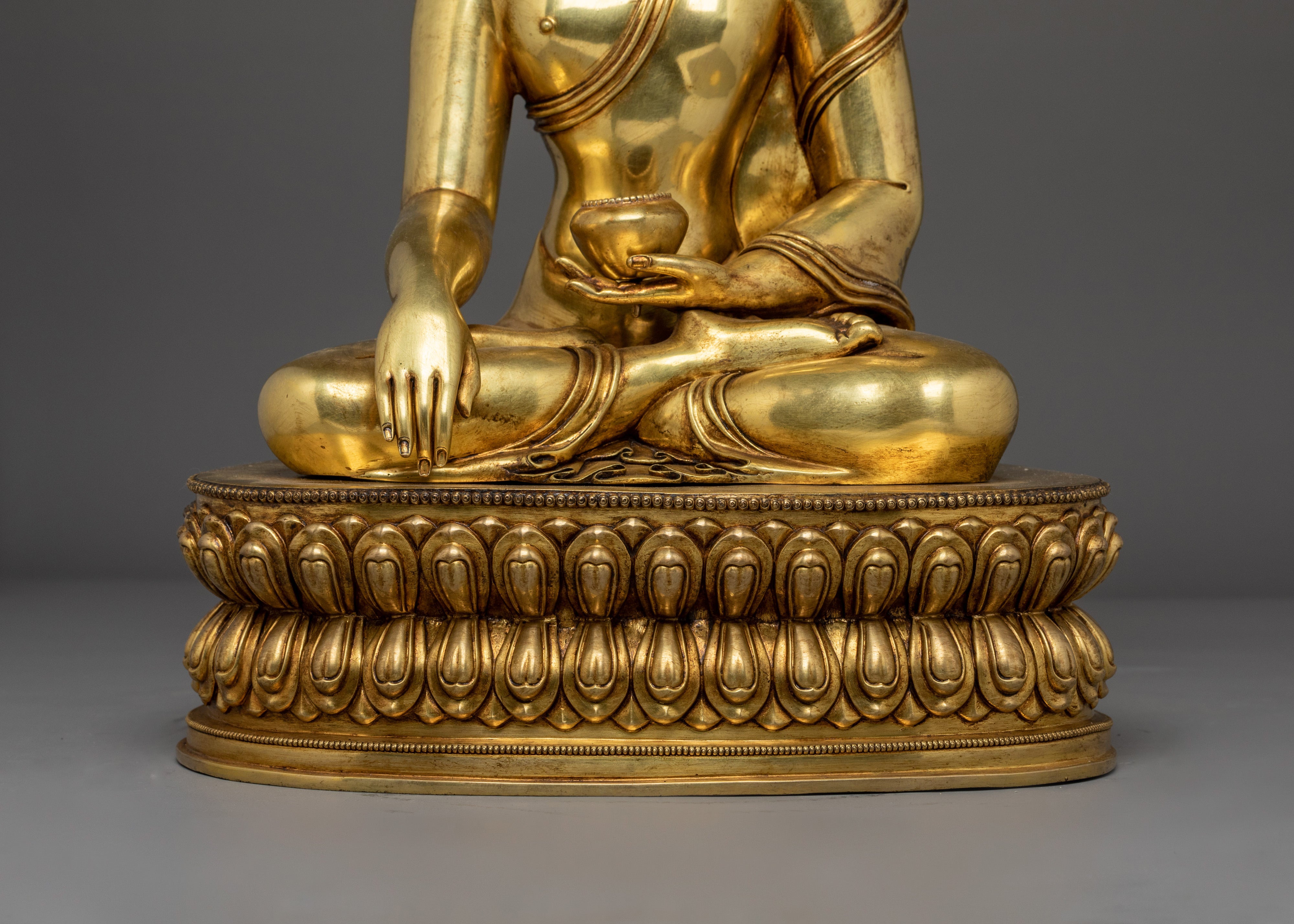 Sculpture of Historical Buddha Shakyamuni | The Awakened One