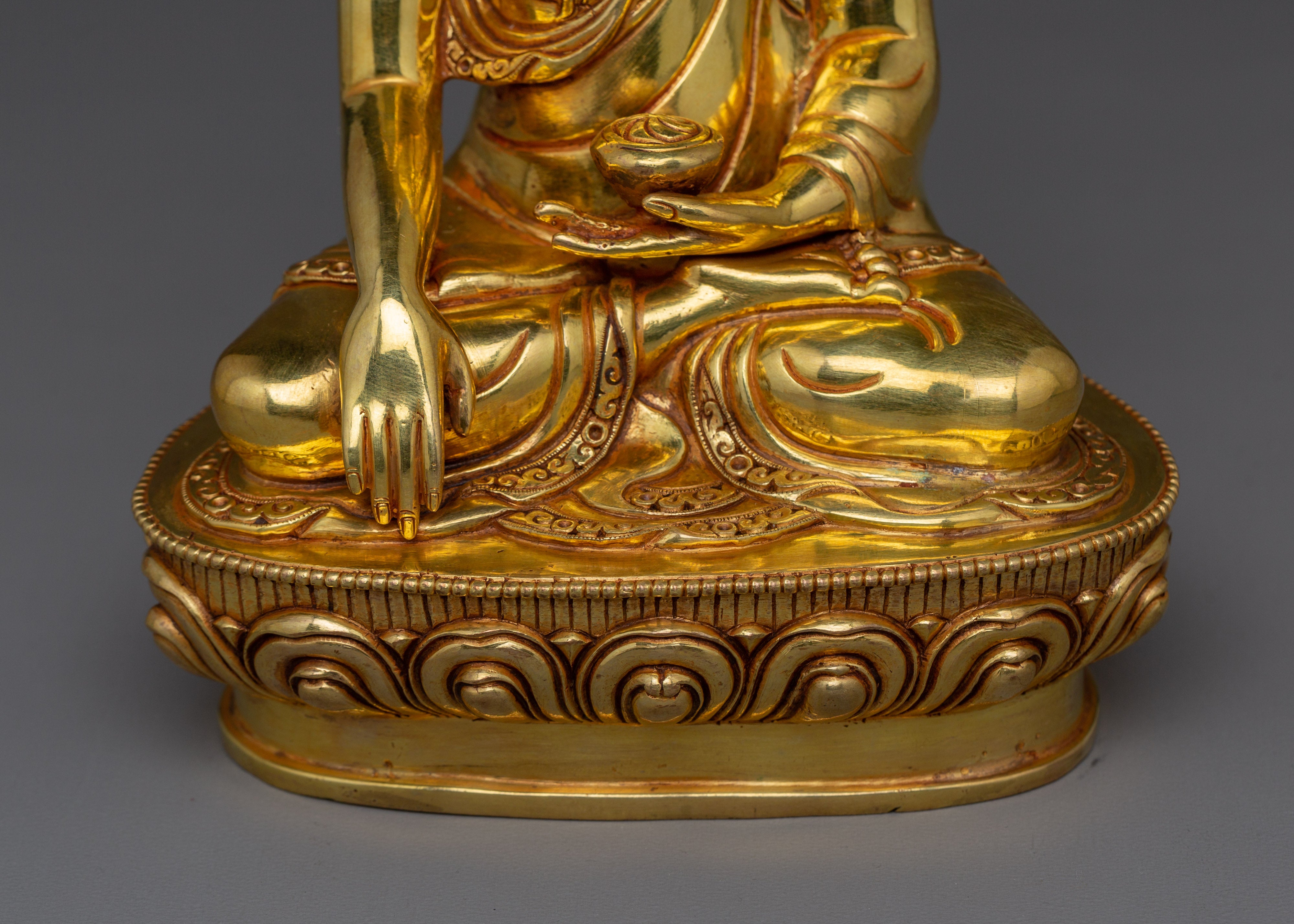 The Great Teacher Shakyamuni Buddha | The Awakened One