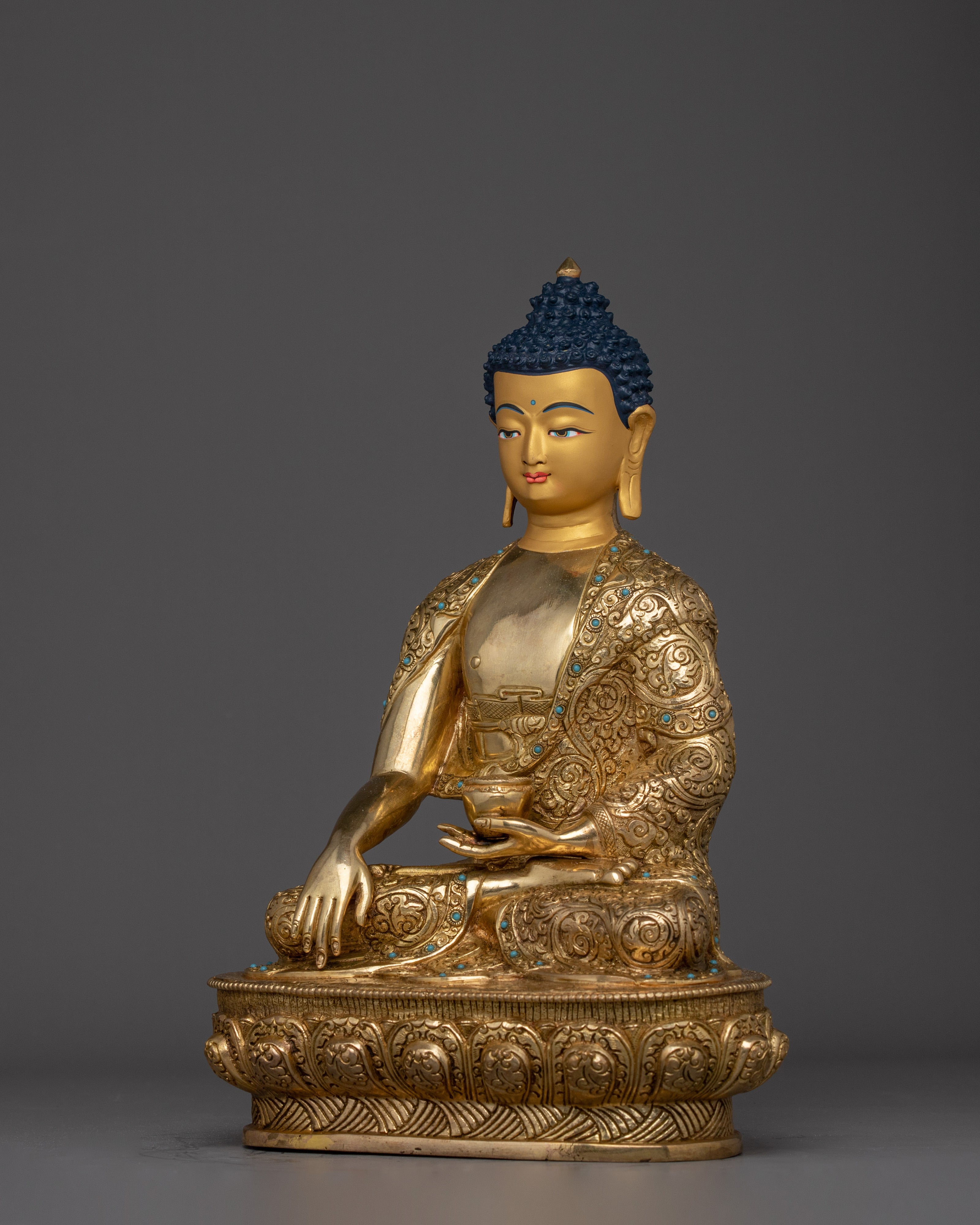 Golden Statue of Gautama Buddha | Also known as Shakyamuni Buddha
