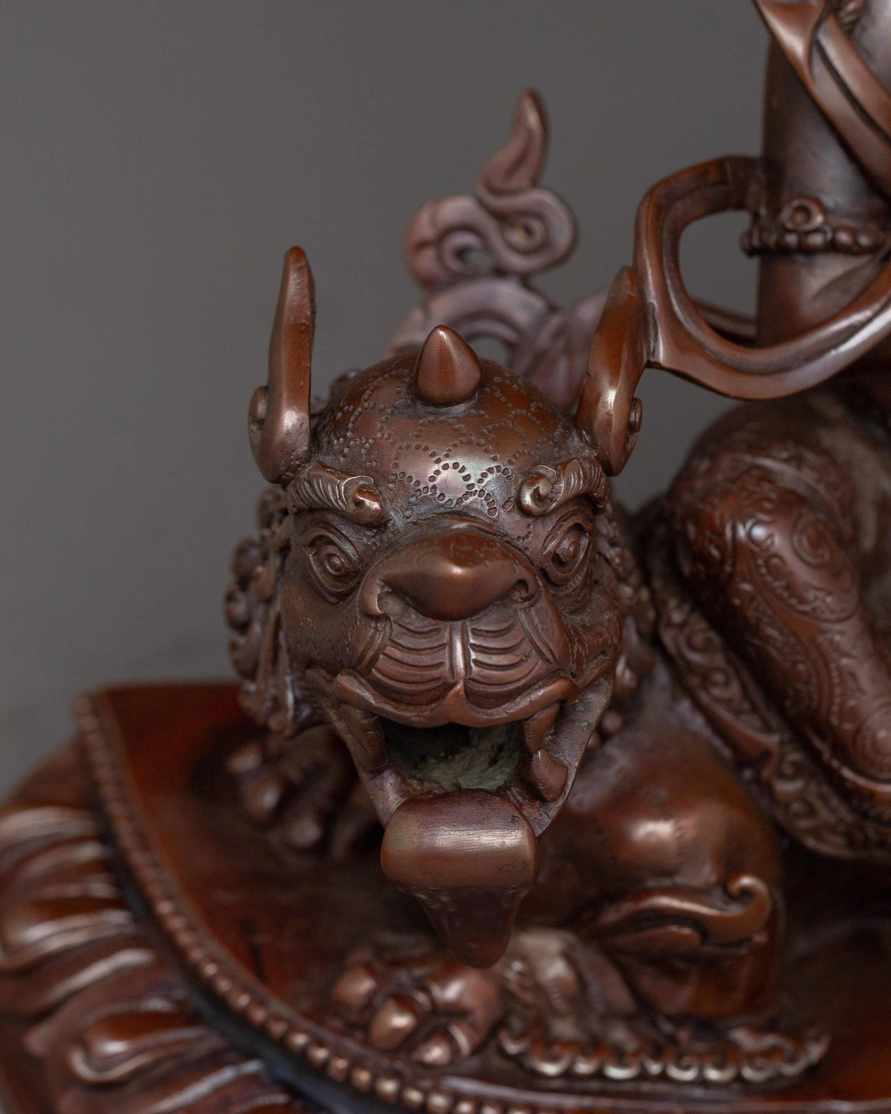 Simhanada Avalokiteshvara Statue | The Compassionate One