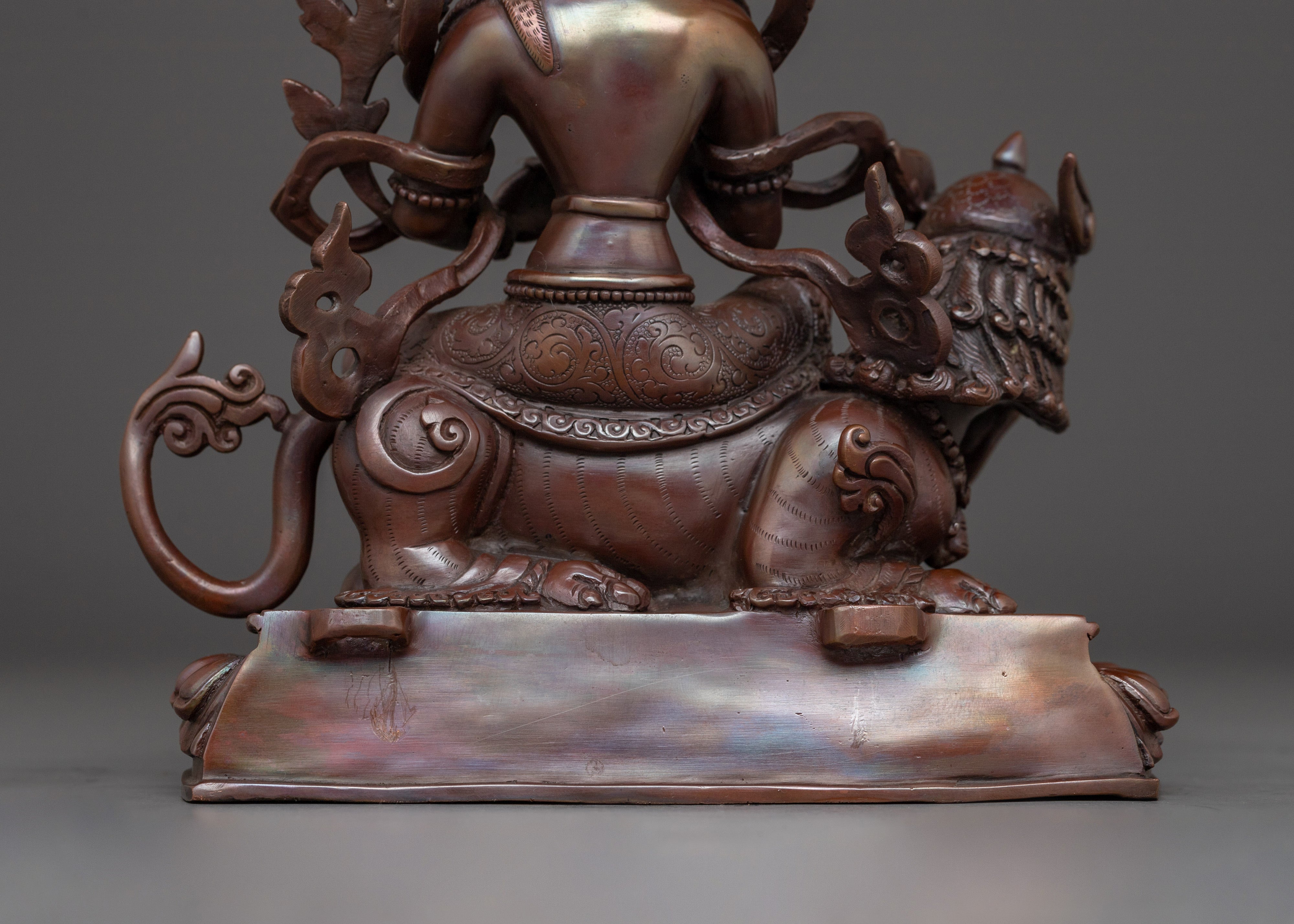 Simhanada Avalokiteshvara Statue | The Compassionate One