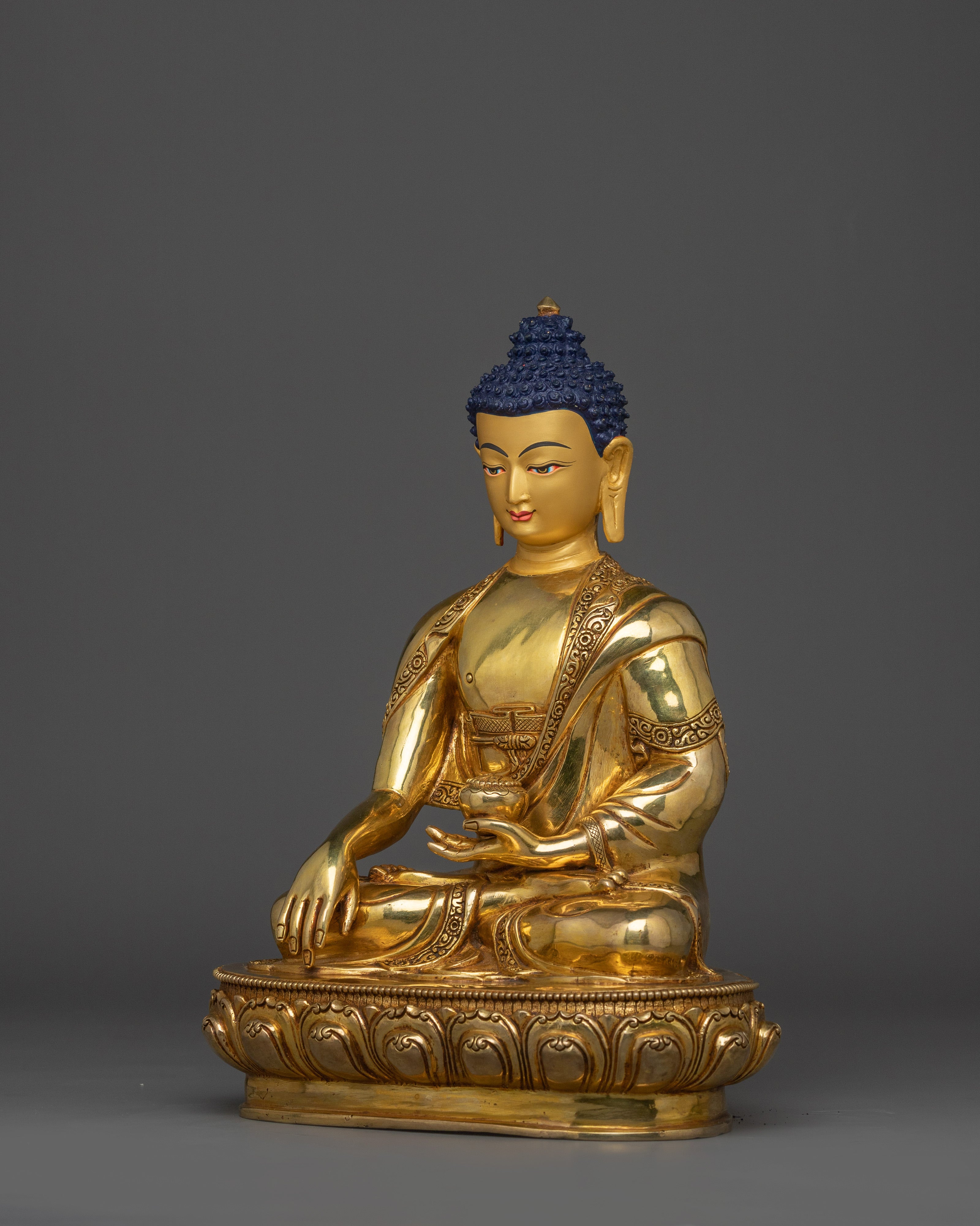 Enlightened One Shakyamuni Buddha | Peaceful Gautama Buddha Statue