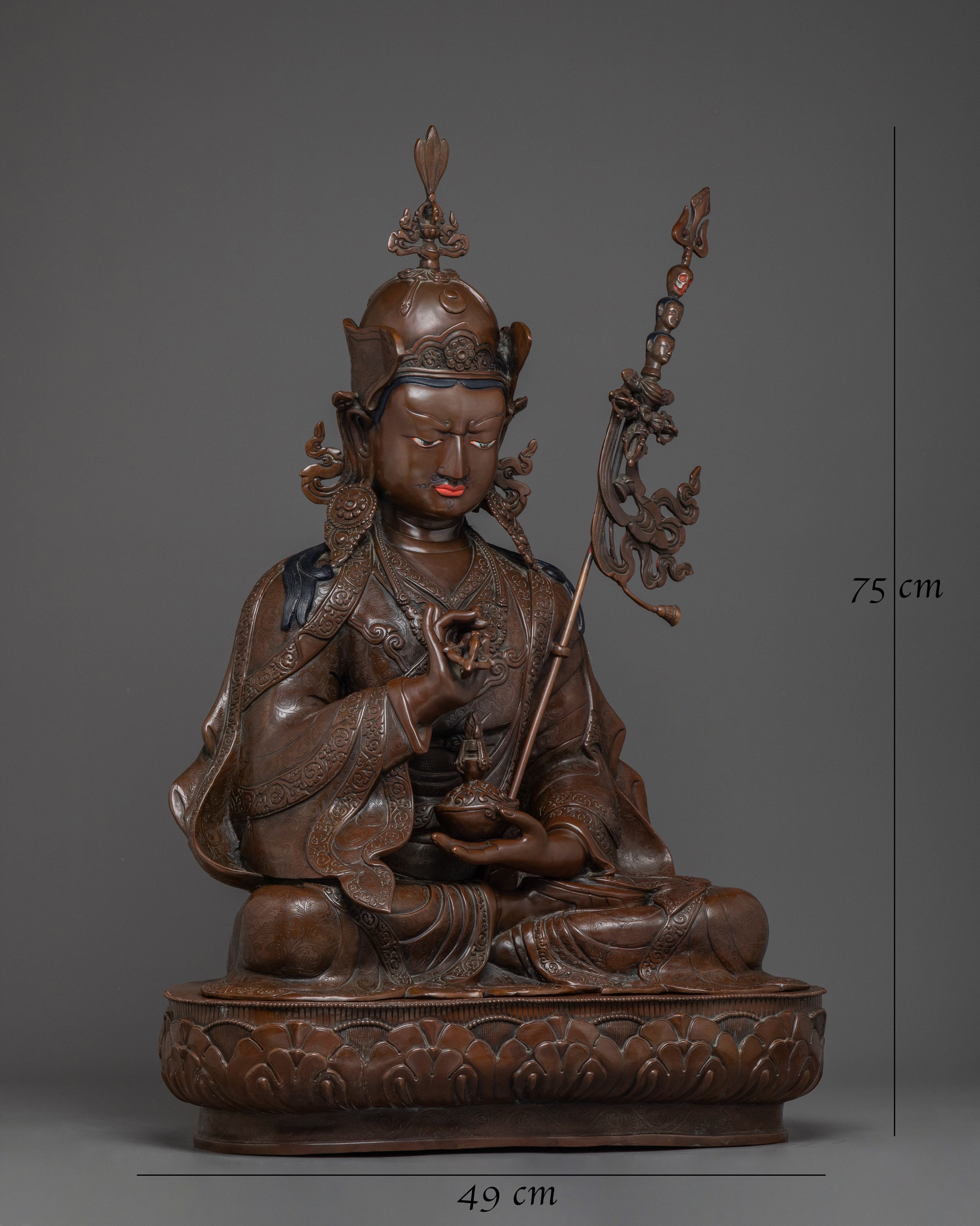 sculpture-of-the-tantric-master-guru-rinpoche