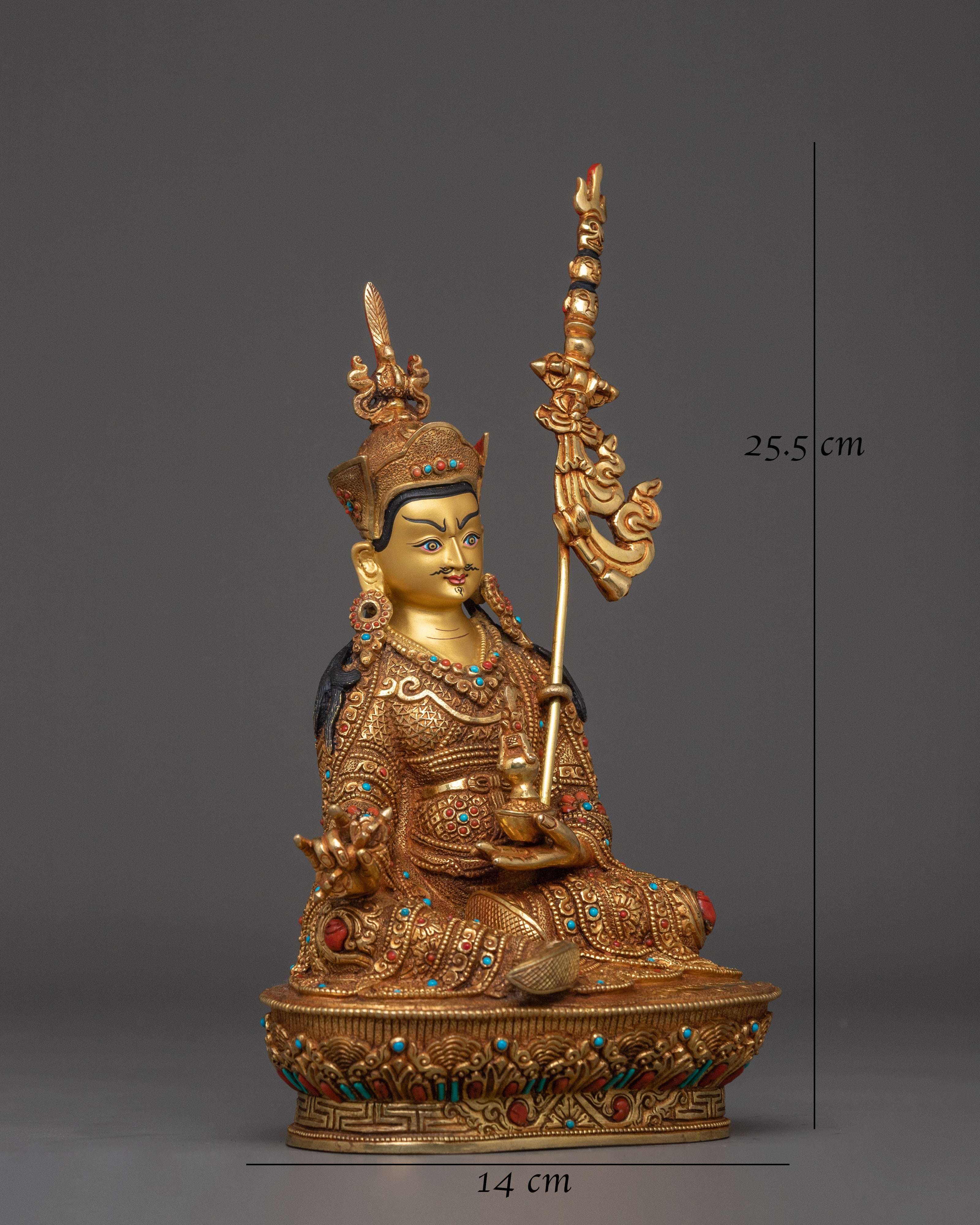 figurine-of-lotus-born-master-guru-rinpoche