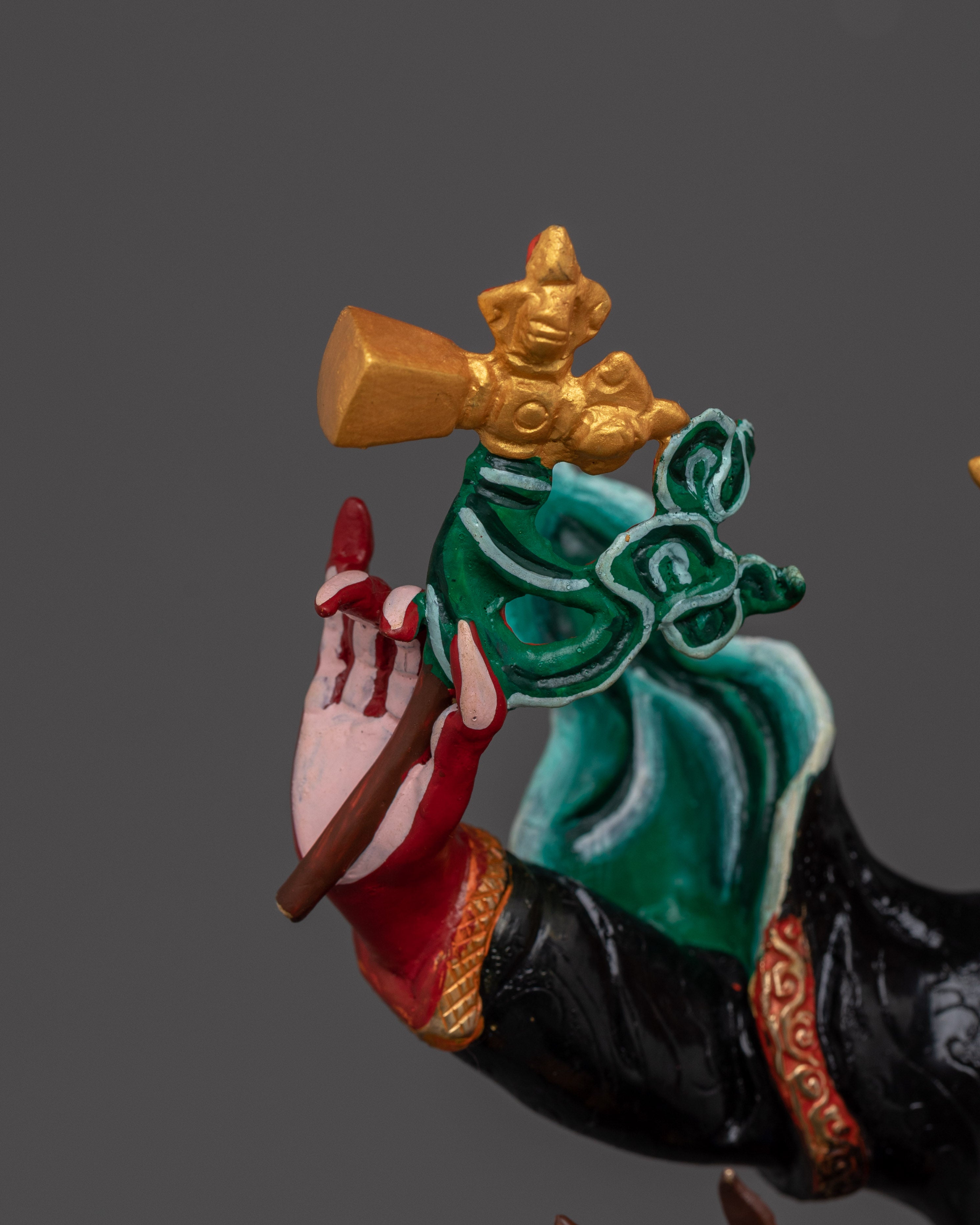 Blacksmith Damchen Garwa Nagpo Statue | Powerful Guardian of Buddhist Teachings