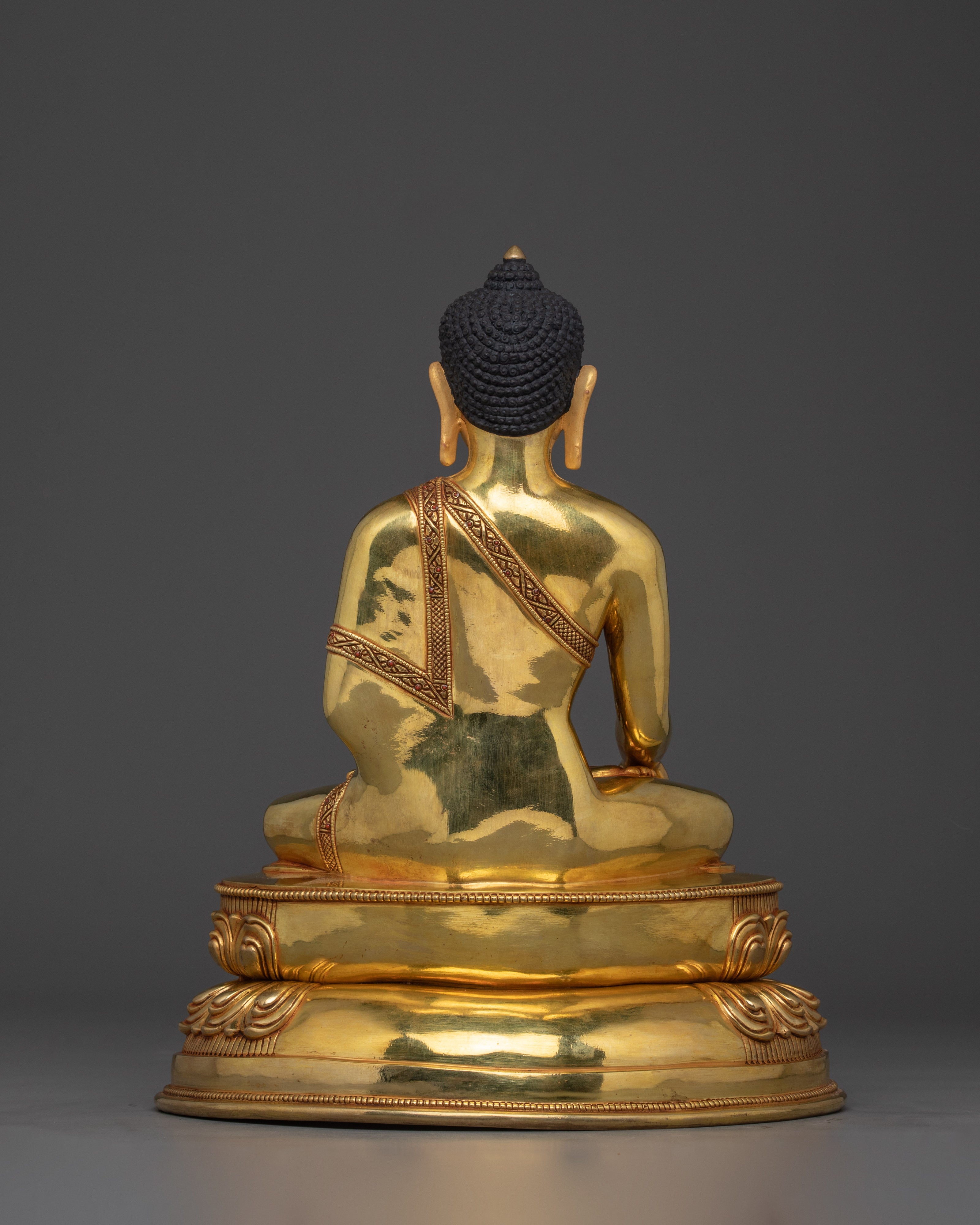 Sculpture of Dharma Teacher Shakyamuni Buddha | The Enlightened One
