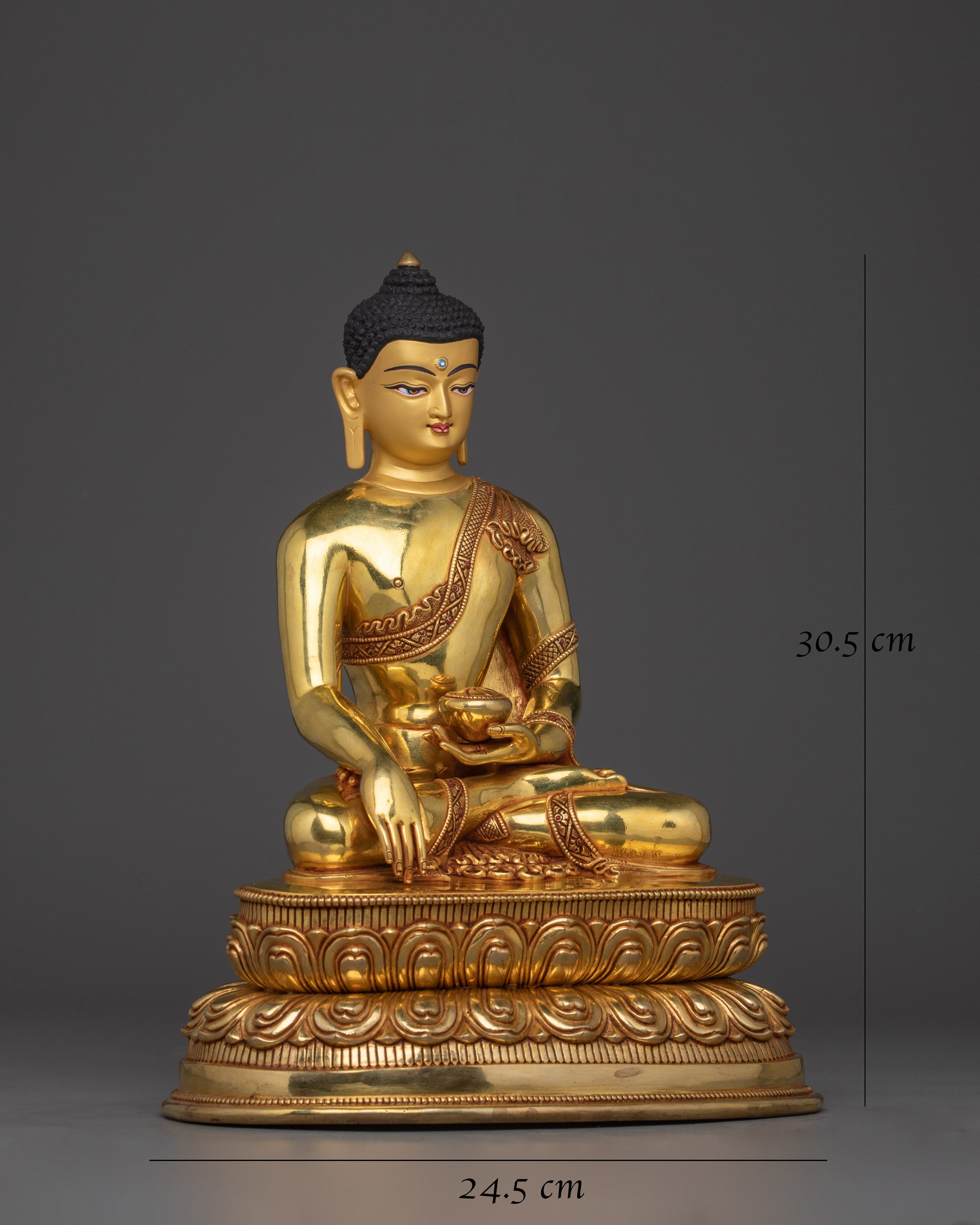 sculpture-of-dharma-teacher-shakyamuni-buddha