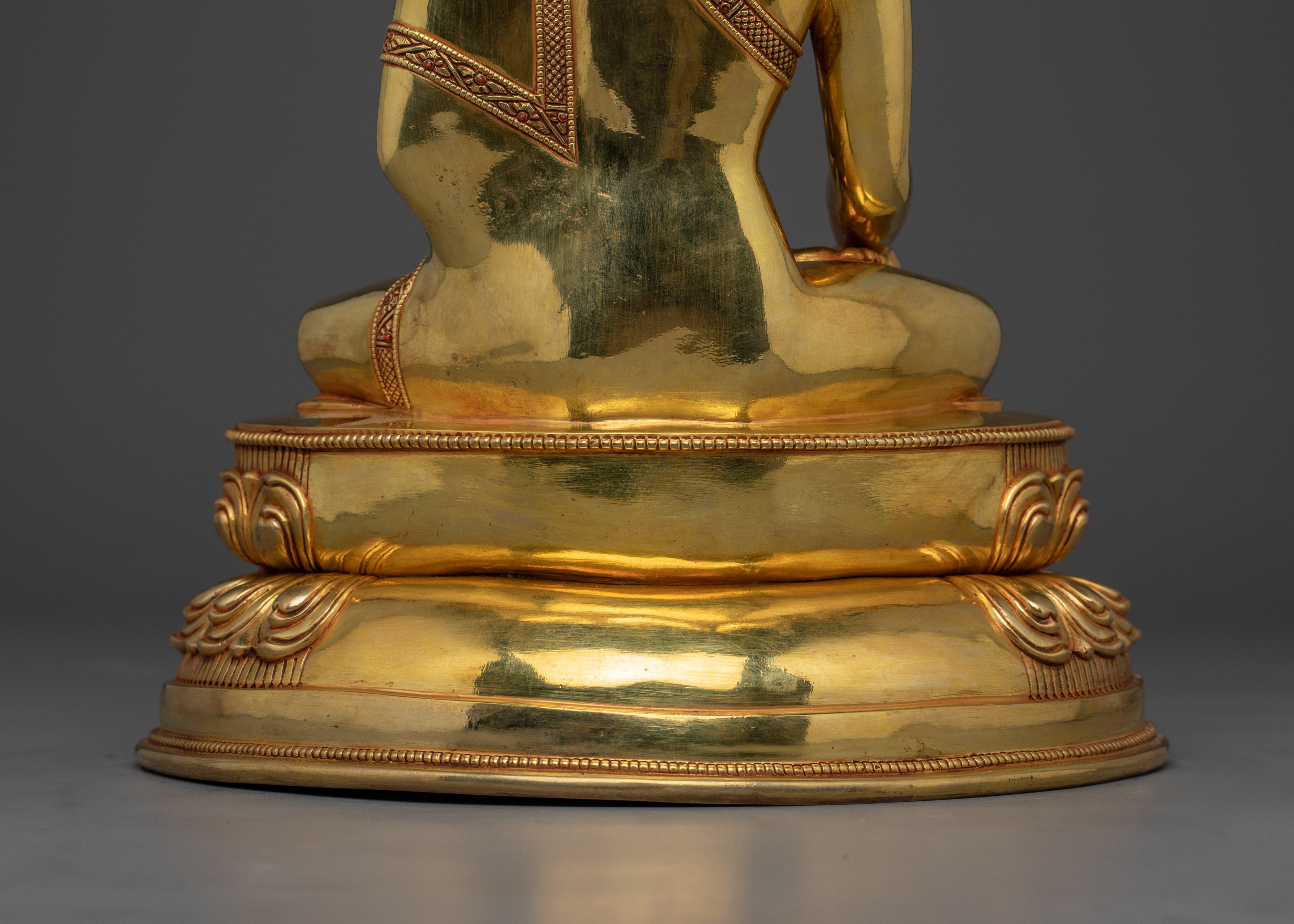 Sculpture of Dharma Teacher Shakyamuni Buddha | The Enlightened One