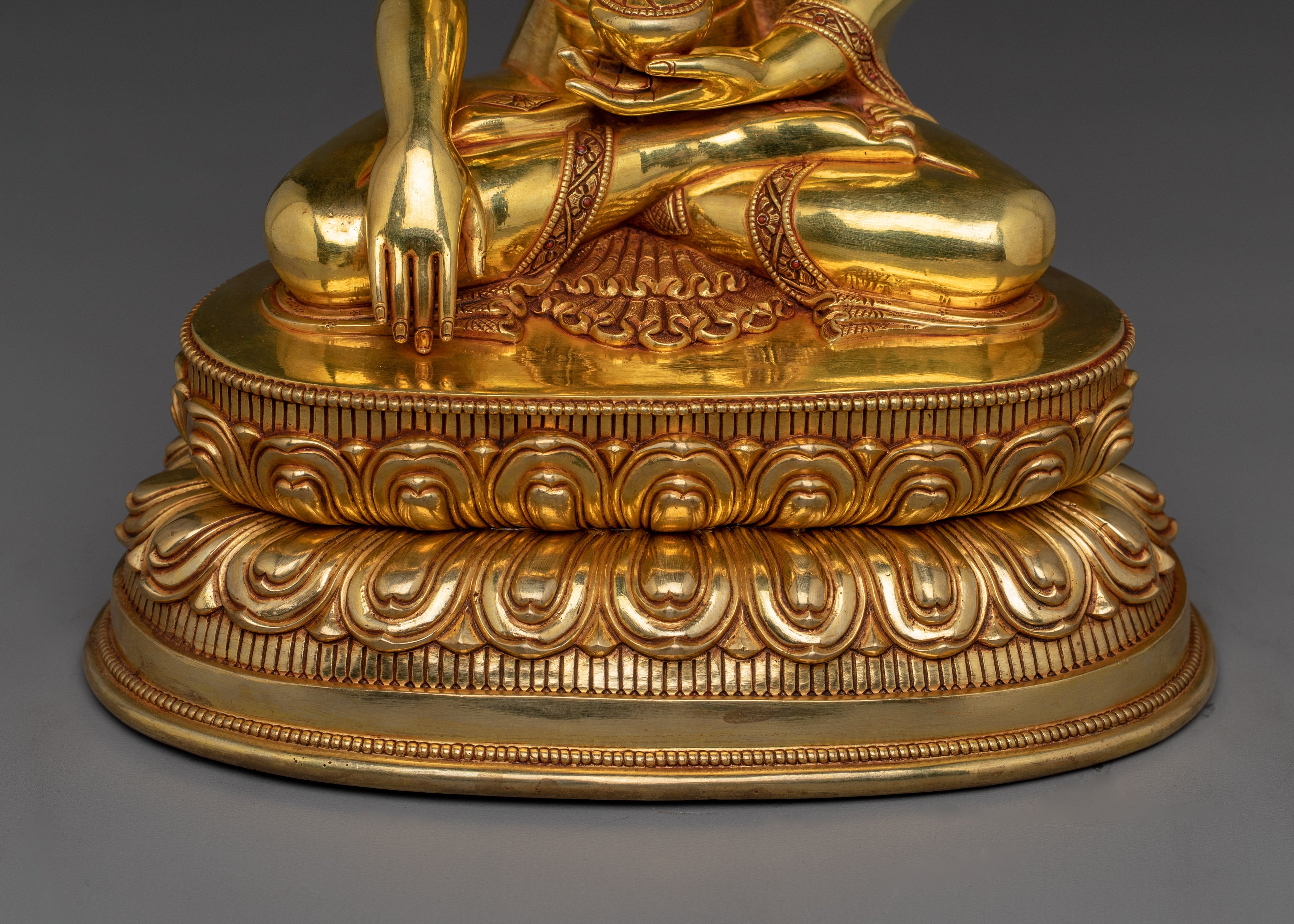 Sculpture of Dharma Teacher Shakyamuni Buddha | The Enlightened One
