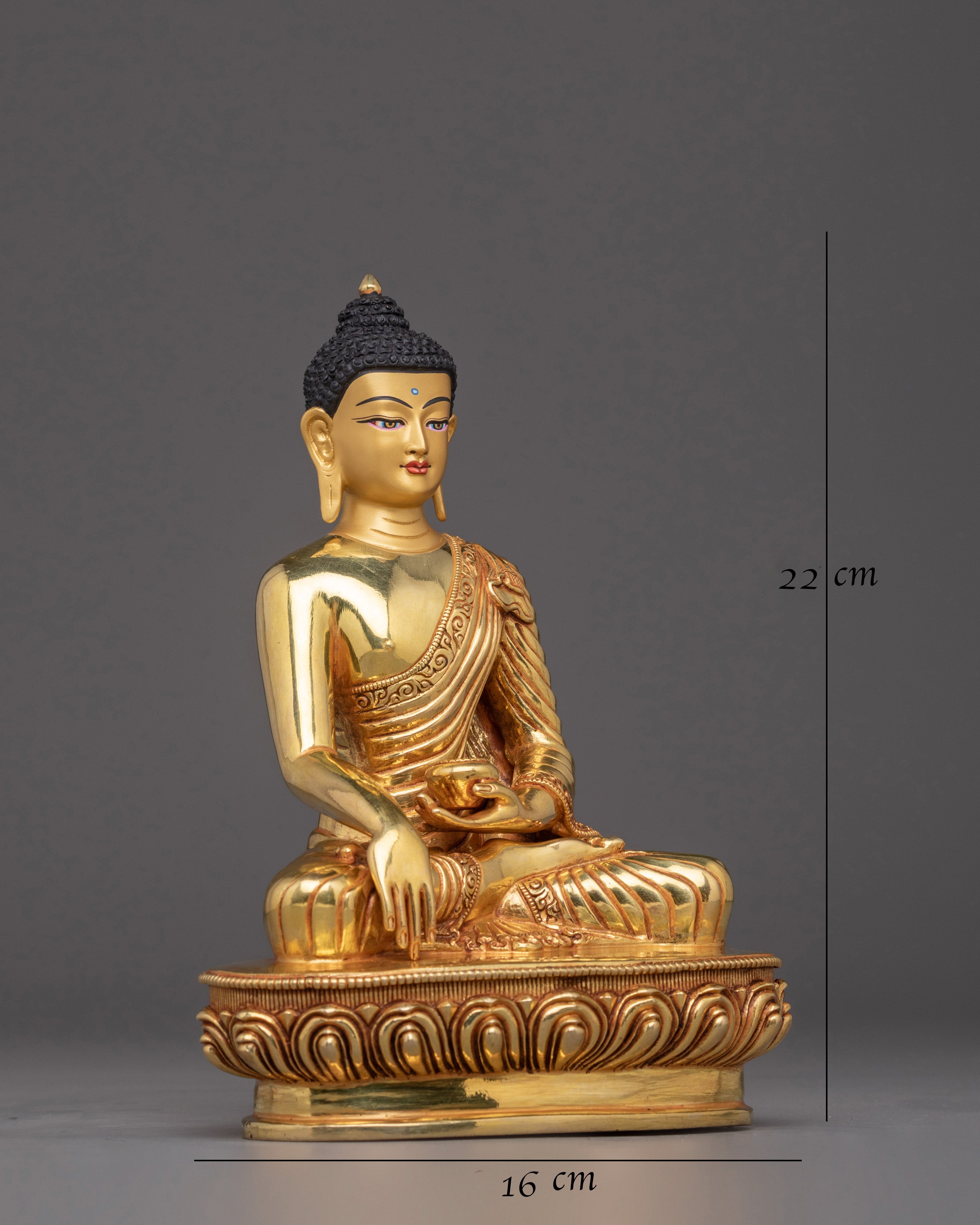 gautama-buddha-serene-statue