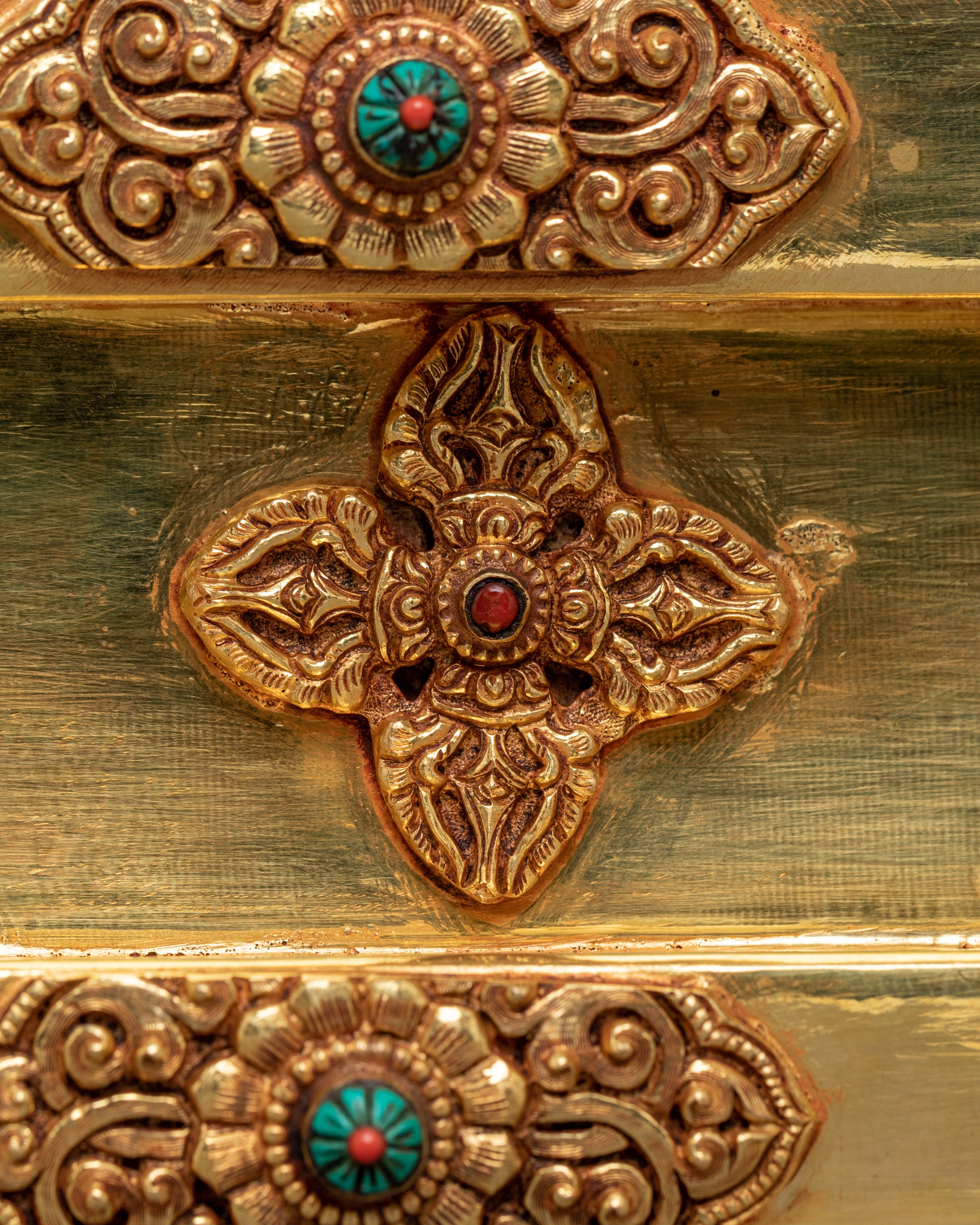 Buddhist Handcrafted Throne | Throne for Enhancing Statues Presence