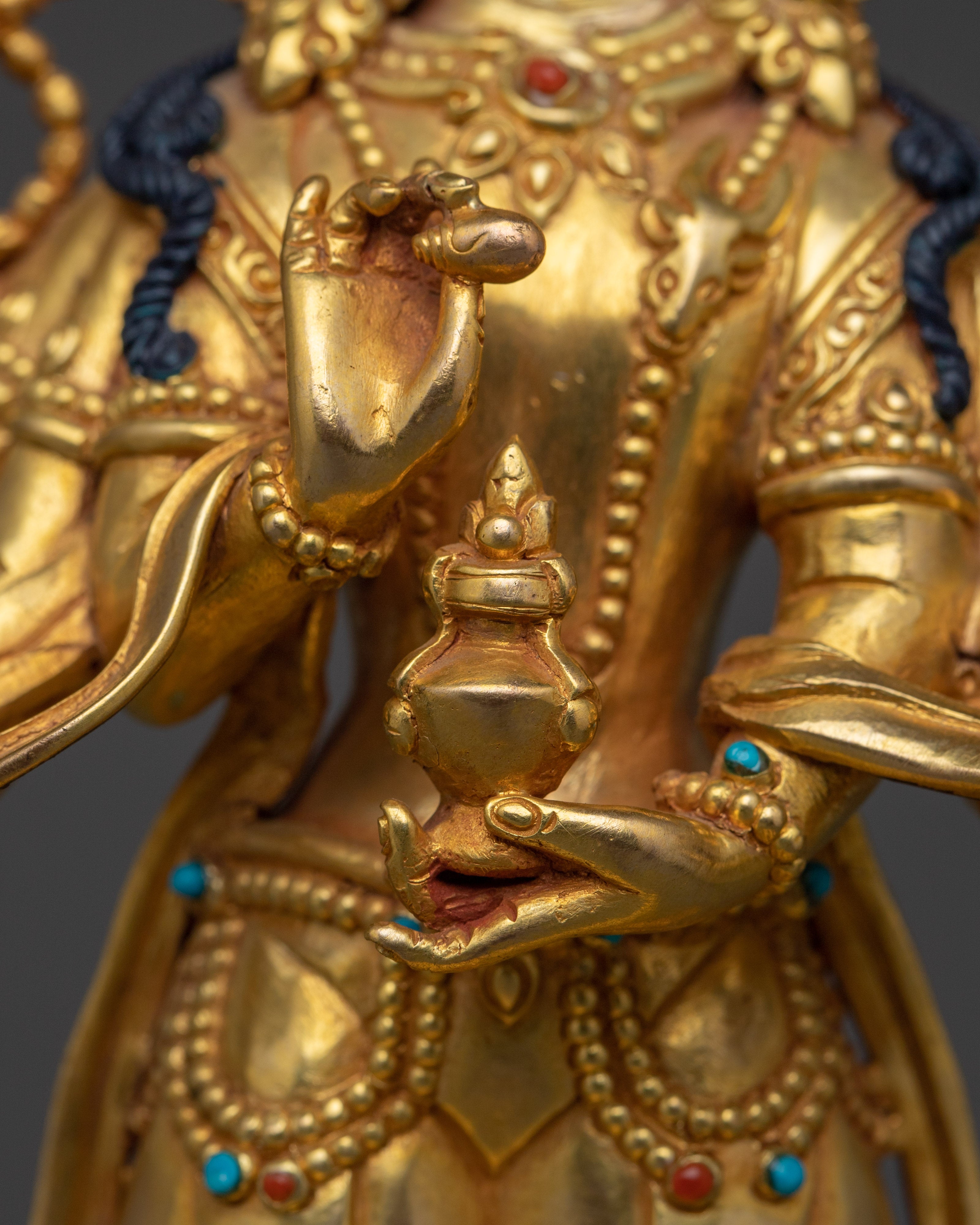 Statue of Amoghapasa Lokeshwora | Multi-armed form of Avalokiteshvara