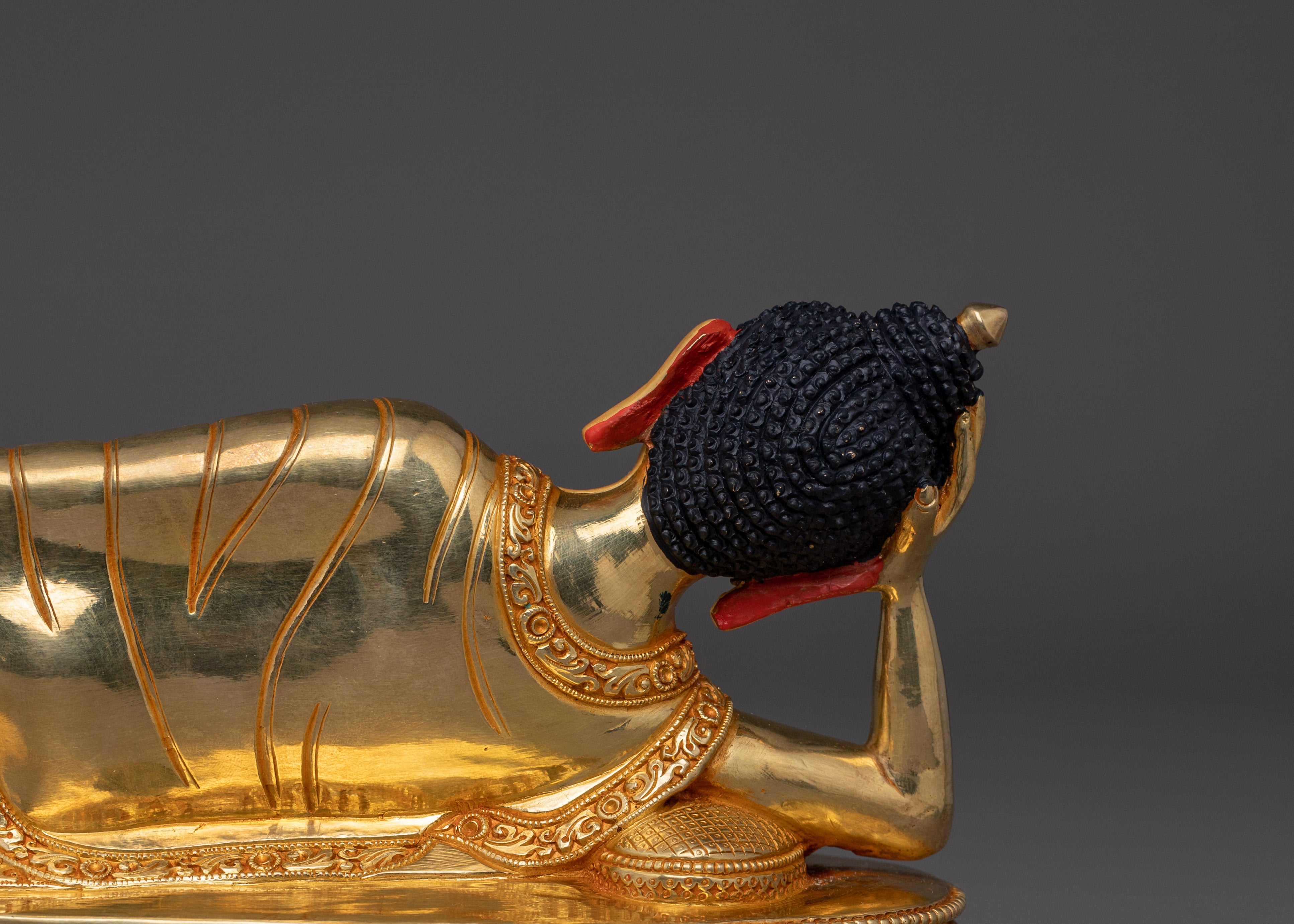 Sleeping Buddha statue | Tranquil Rest in Divine Form
