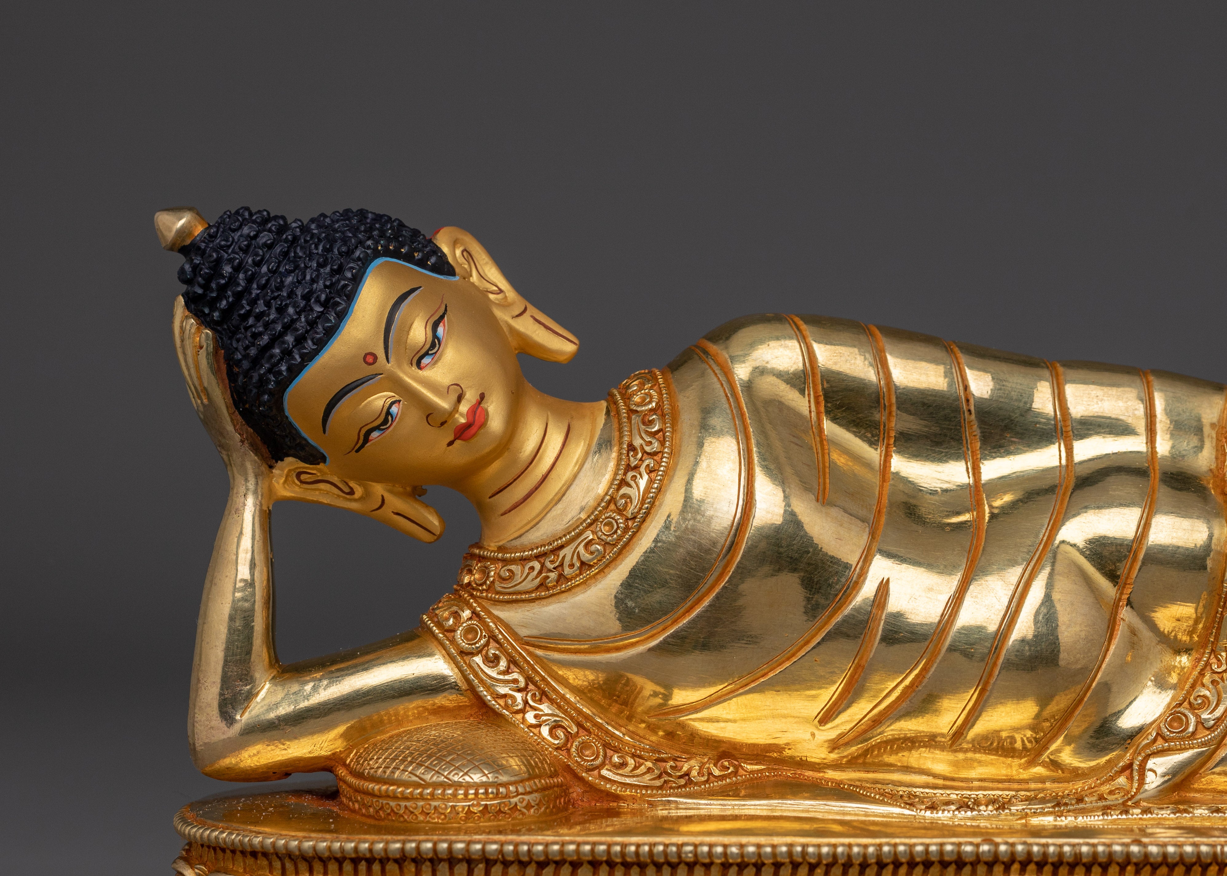 Sleeping Buddha statue | Tranquil Rest in Divine Form