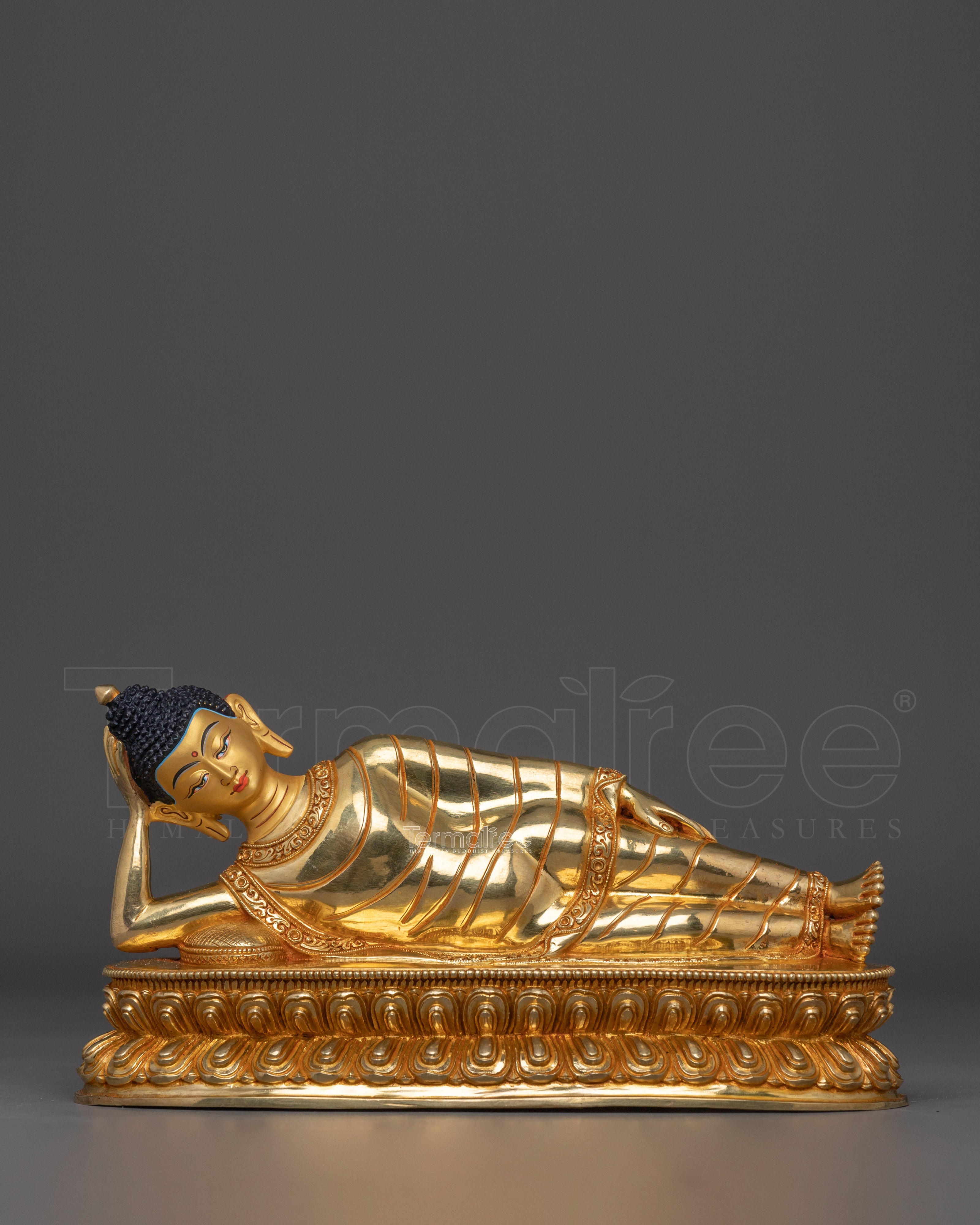 Sleeping Buddha statue | Tranquil Rest in Divine Form
